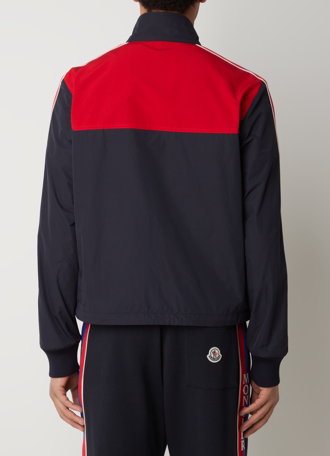 Moncler Iton jack met logoprint en streepdetail - achterkant donkerblauw