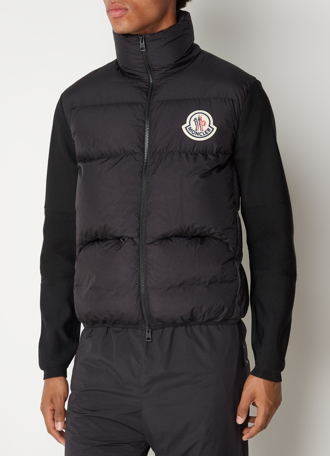 Moncler Jack met gewatteerd voorpand en ritszakken - detail 4 zwart