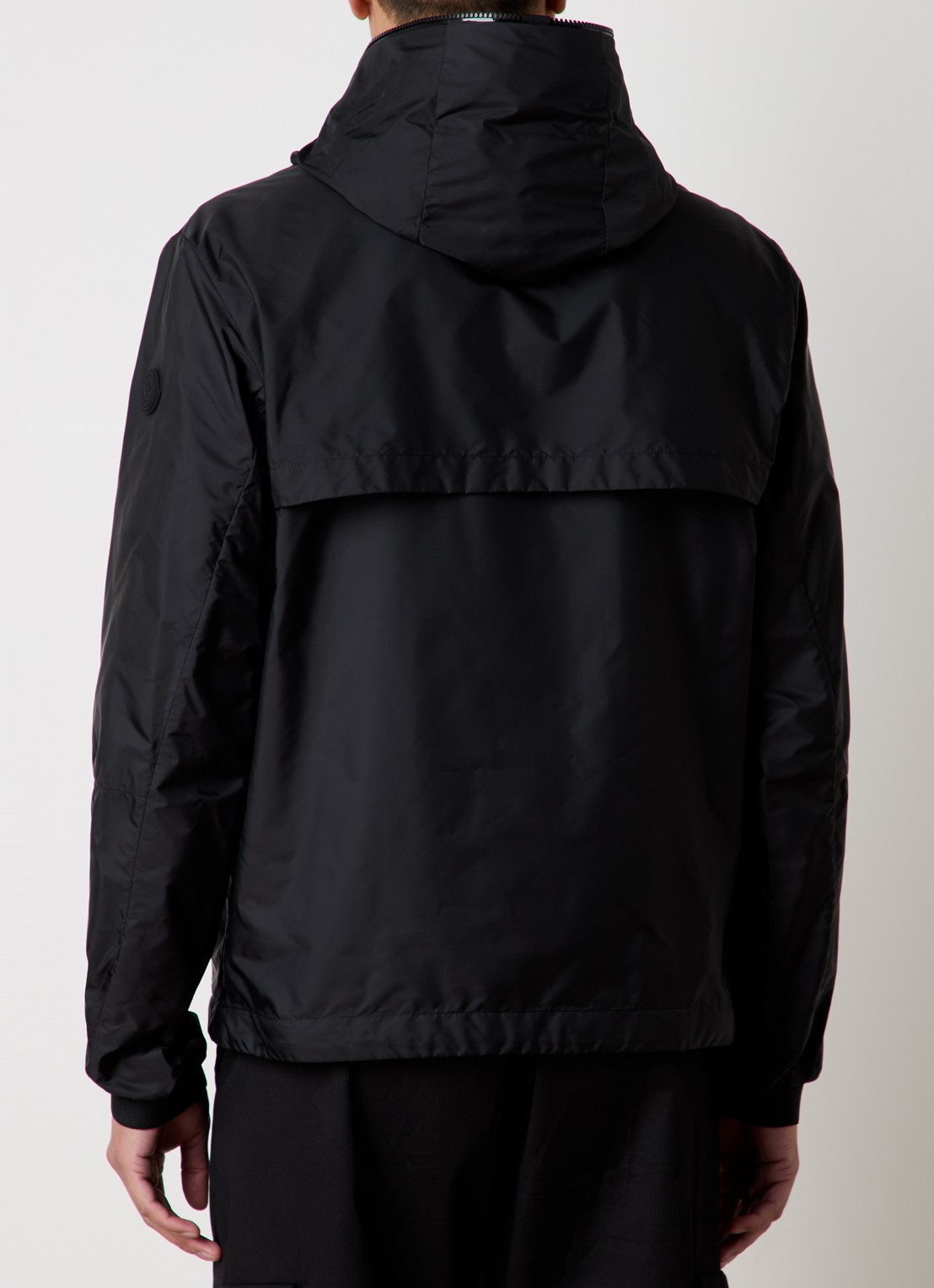 Moncler Junichi windjack met capuchon - achterkant zwart
