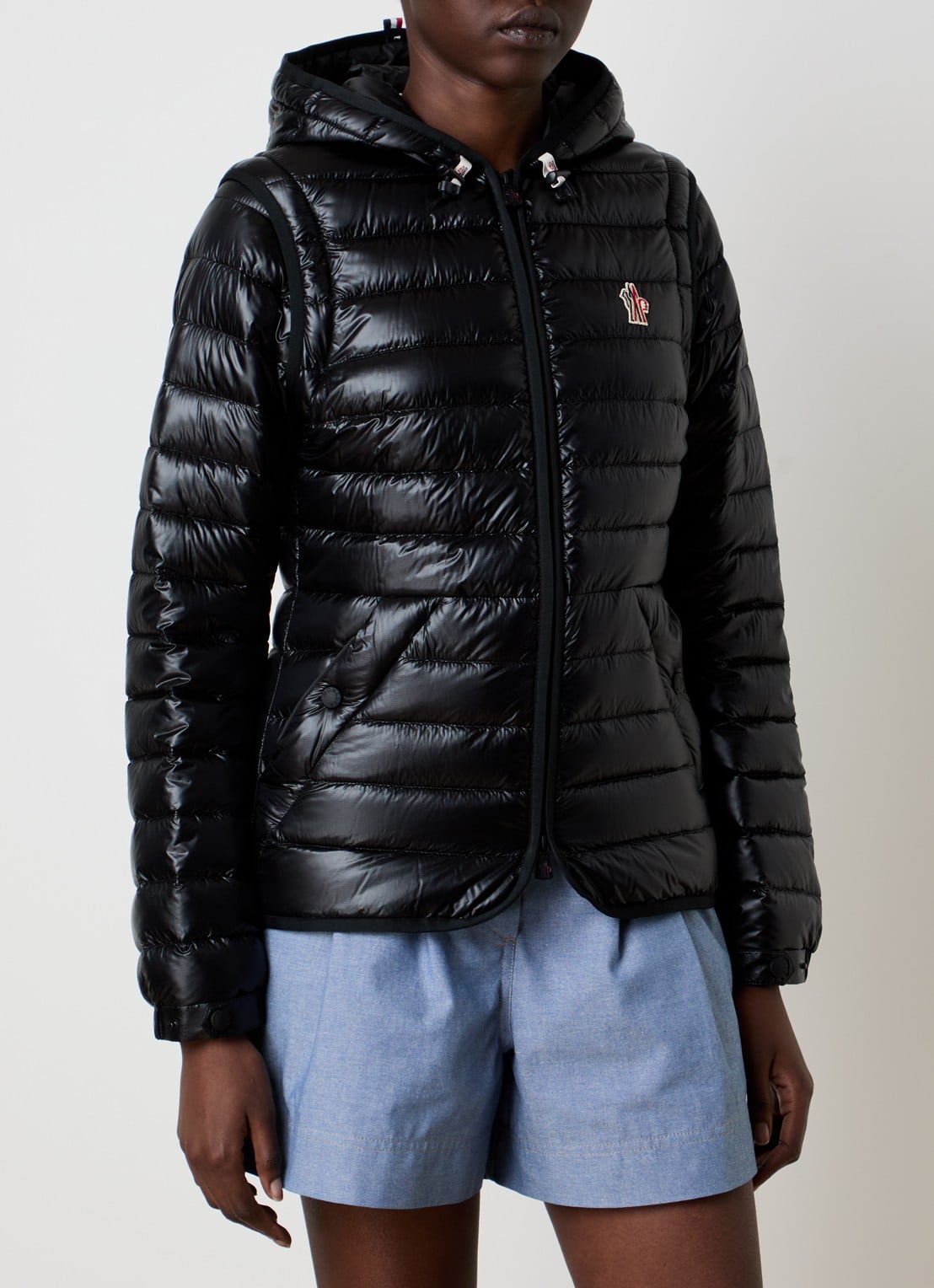 Moncler Karuras puffer jack met donsvulling en capuchon - detail 2 zwart