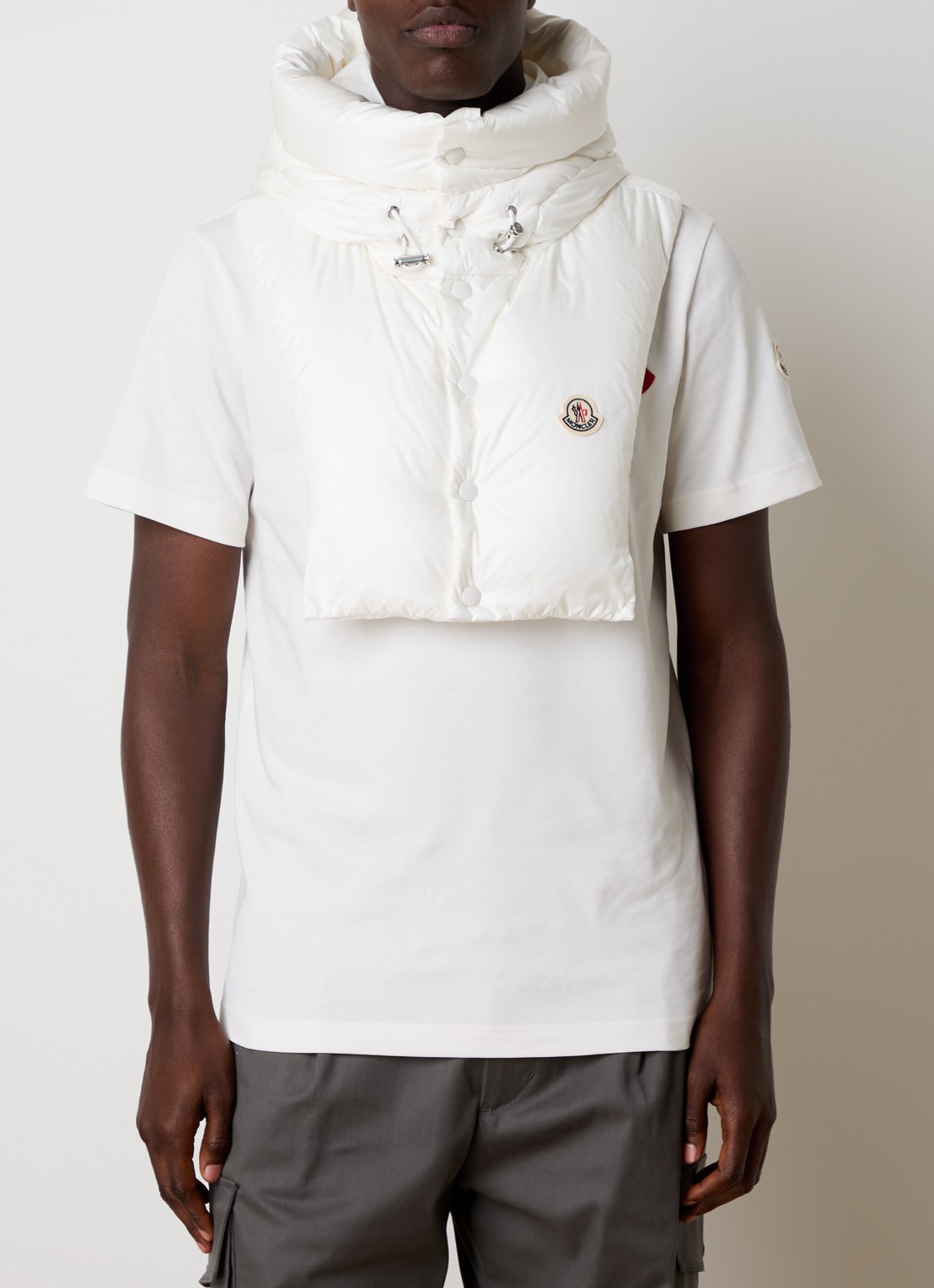 Moncler Kraag met capuchon en donsvulling - detail 3 wit