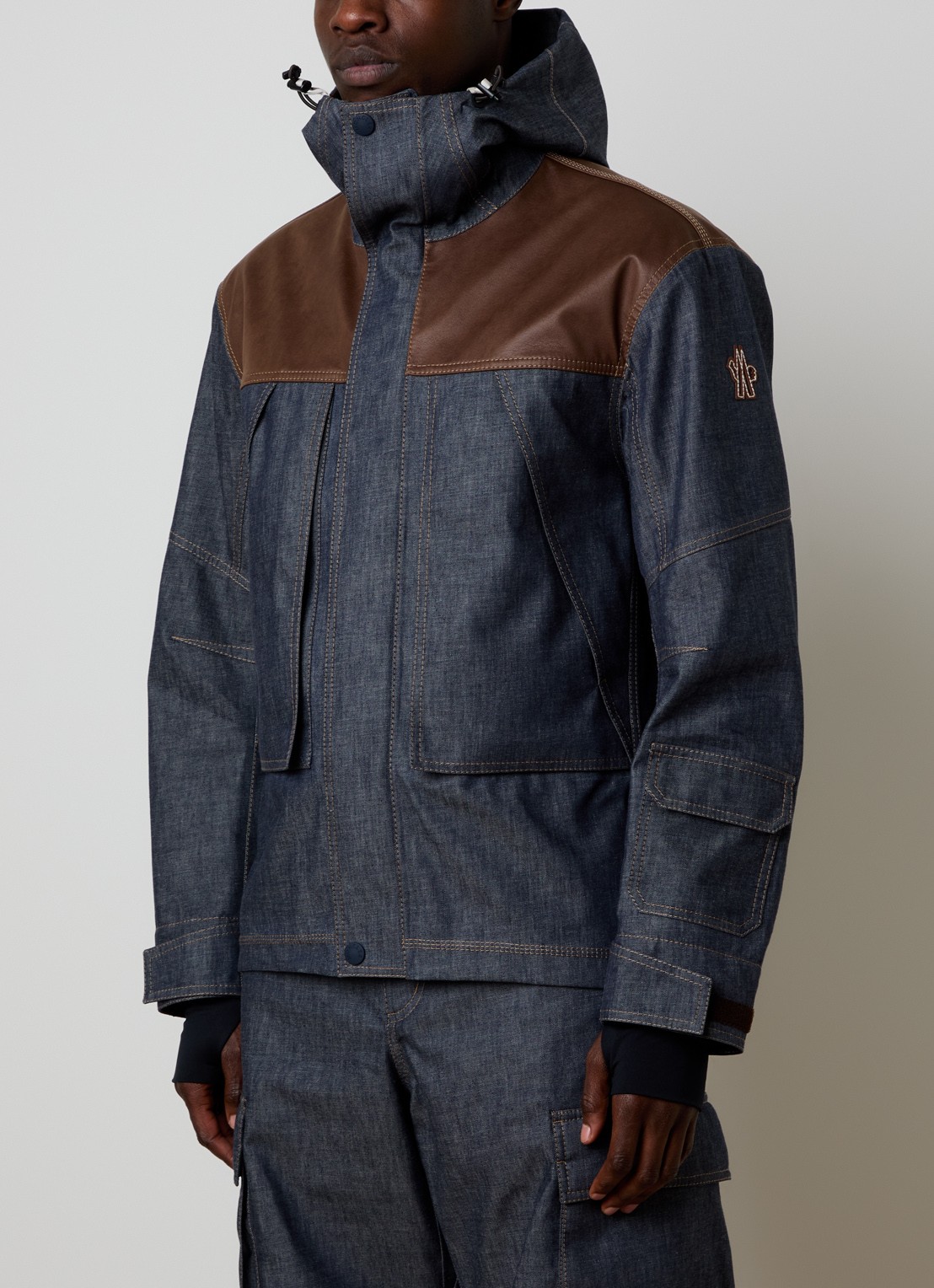 Moncler Langtang ski-jas met capuchon en ritszakken - detail 3 indigo