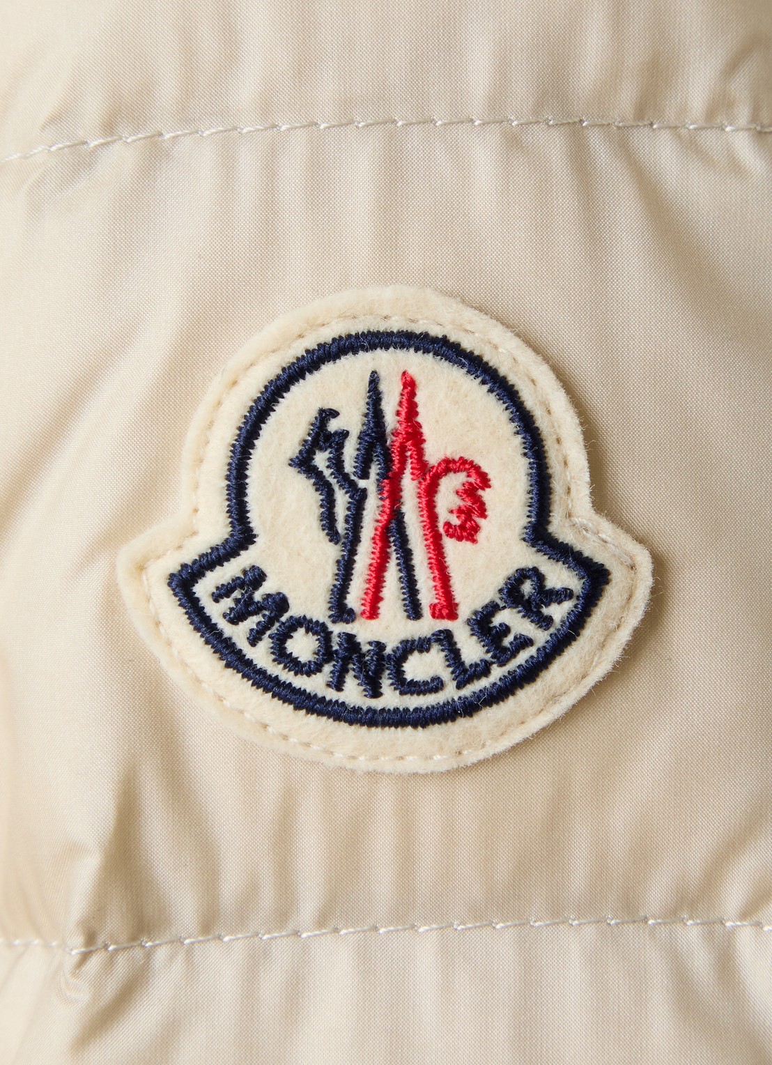 Moncler Lans gewatteerd jack met donsvulling en klepzakken - detail 5 beige