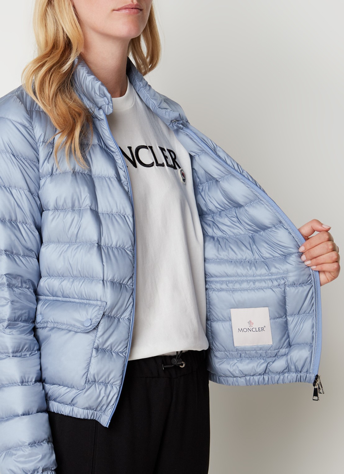 Moncler Lans gewatteerd jack met donsvulling met logoborduring - detail 4 staalblauw