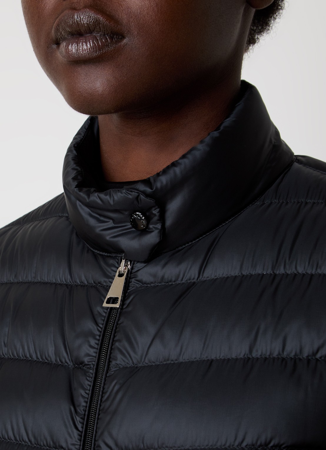 Moncler Lans gewatteerde jas met donsvulling en klepzakken - detail 6 zwart