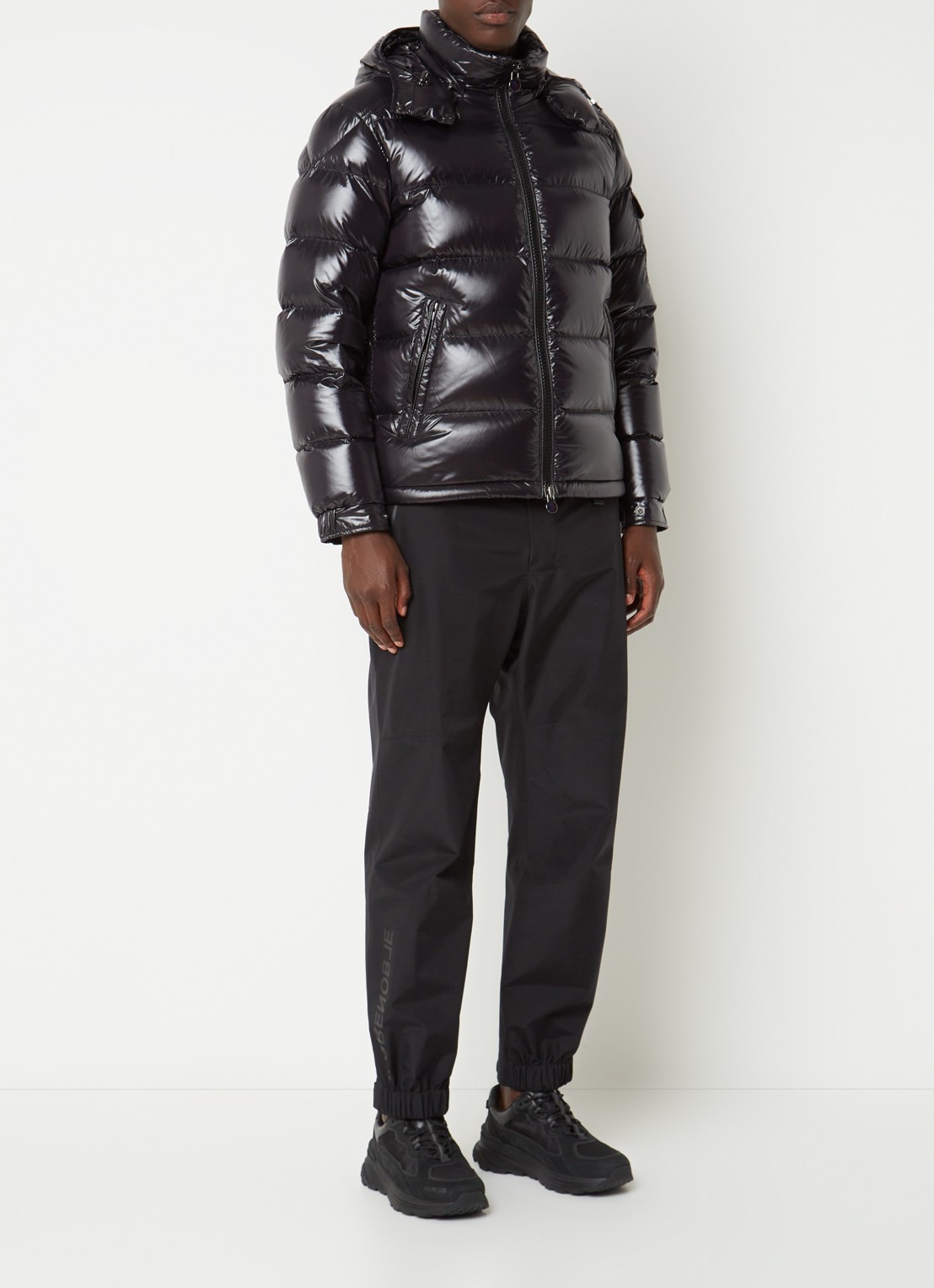 Moncler Lite Runner sneaker met mesh details - voorkant 7 zwart