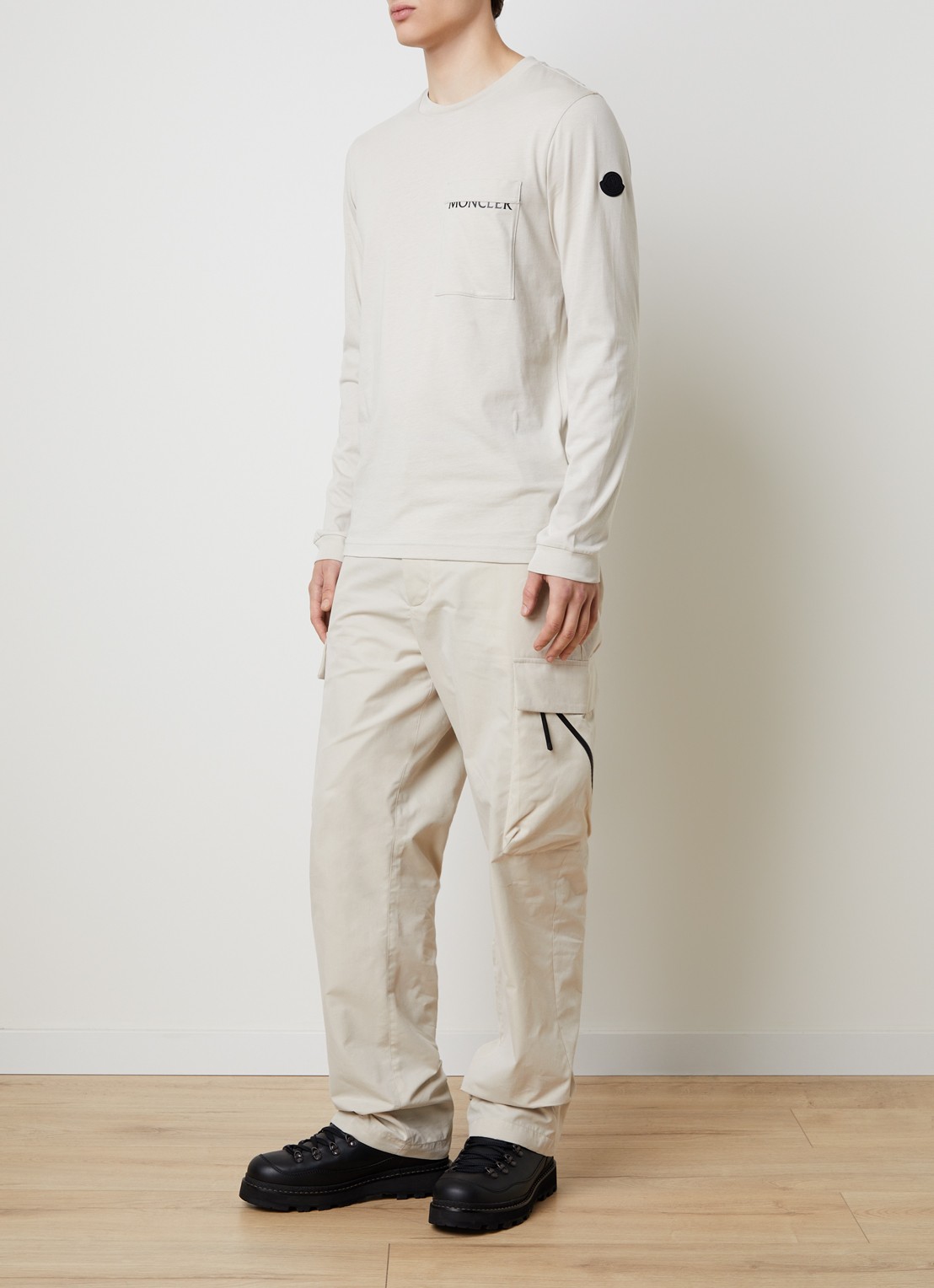Moncler Longsleeve met borstzak - voorkant 4 gebroken wit