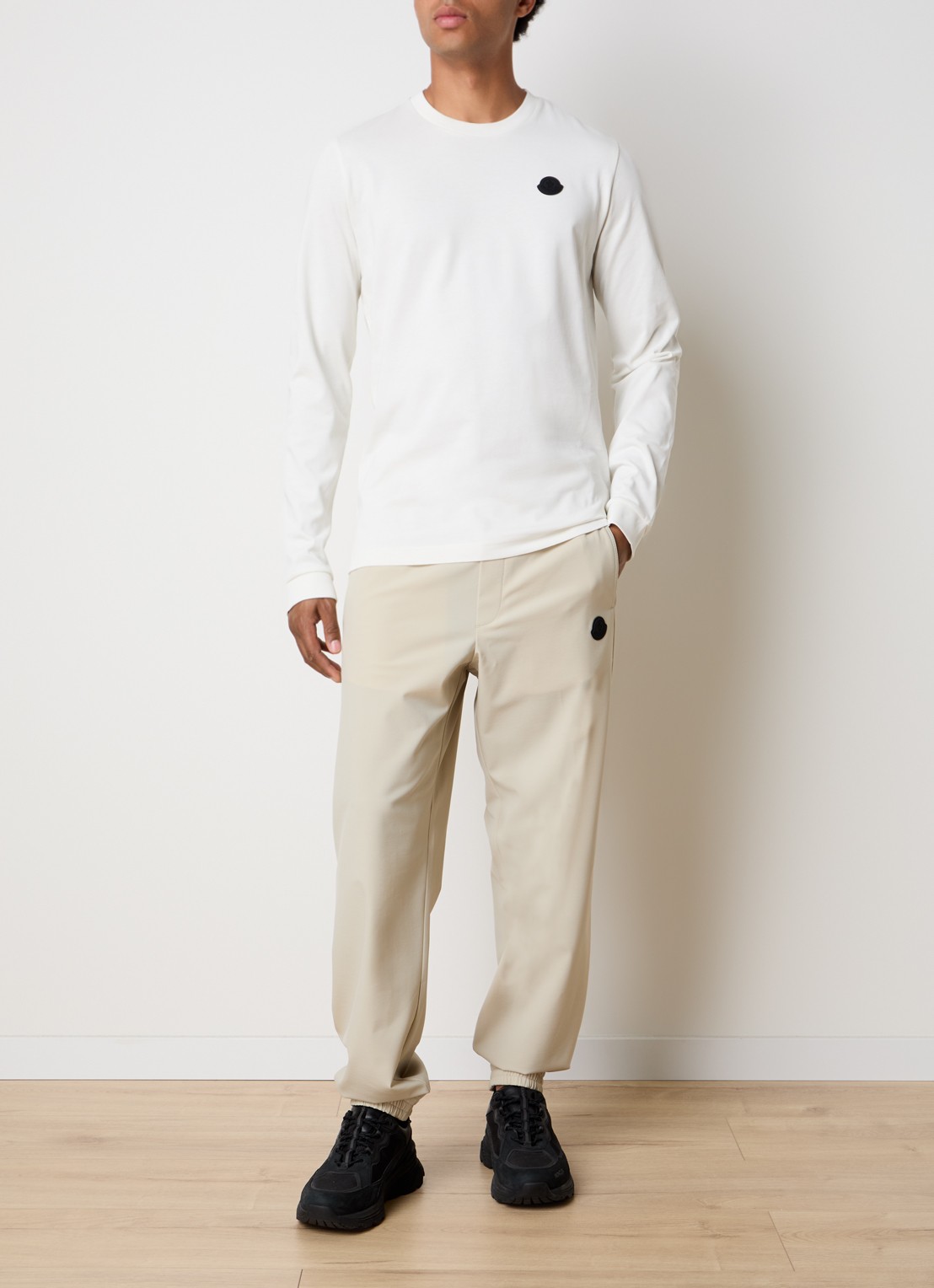Moncler Longsleeve met logo- en backprint  - voorkant 3 gebroken wit