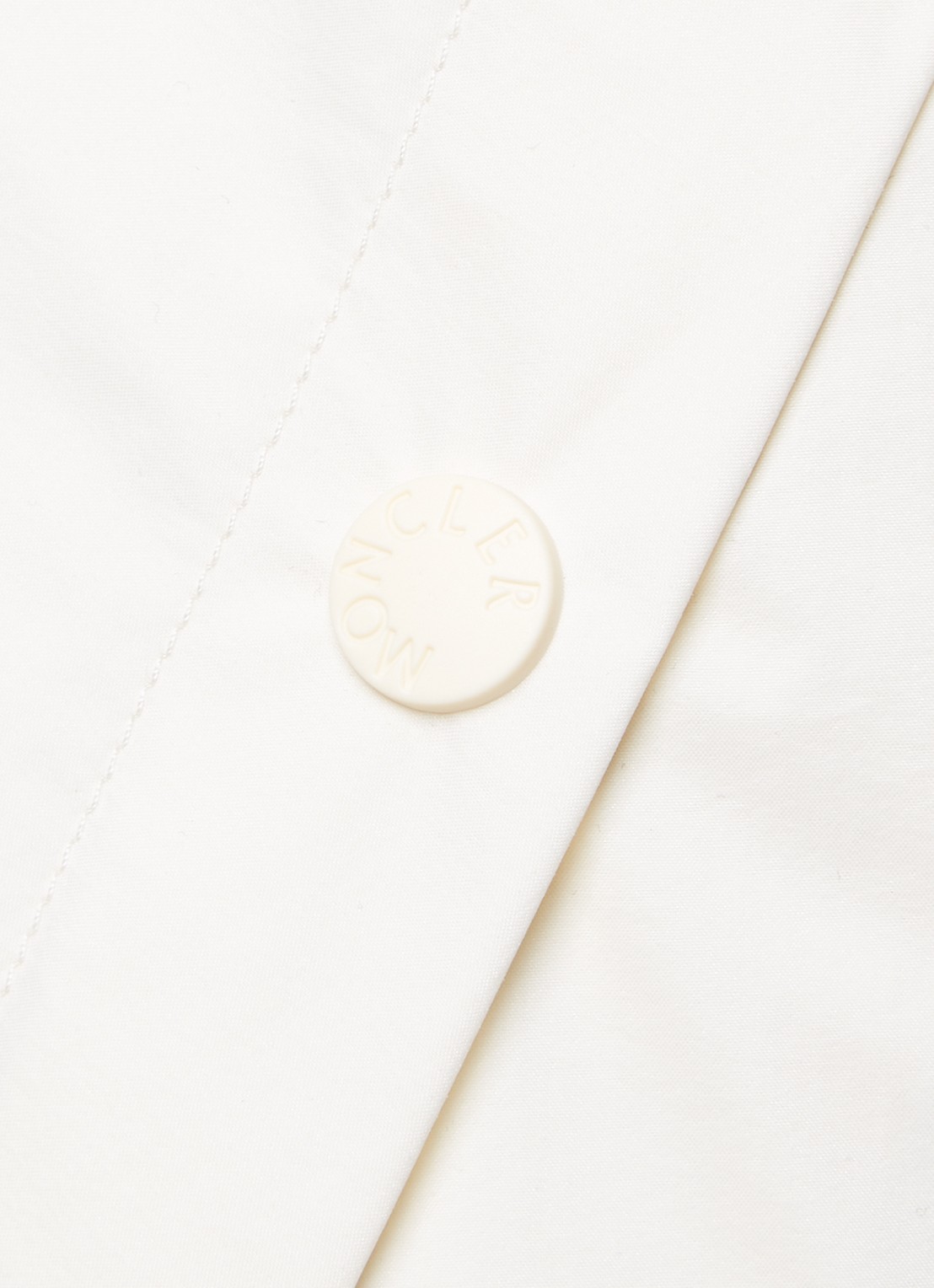 Moncler Loose fit korte broek met steekzakken - detail 2 creme