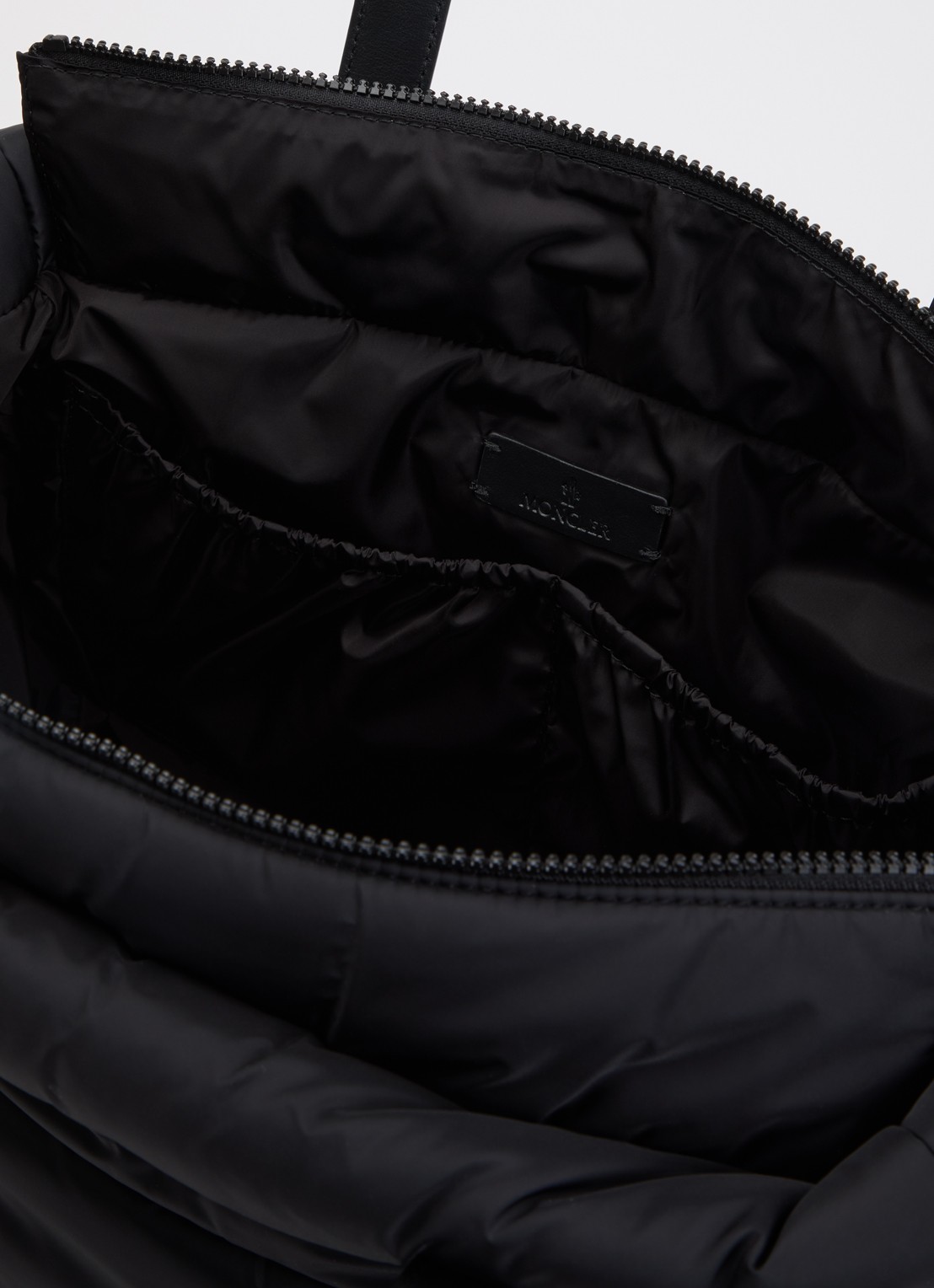 Moncler Luiertas met leren details en logo - detail zwart