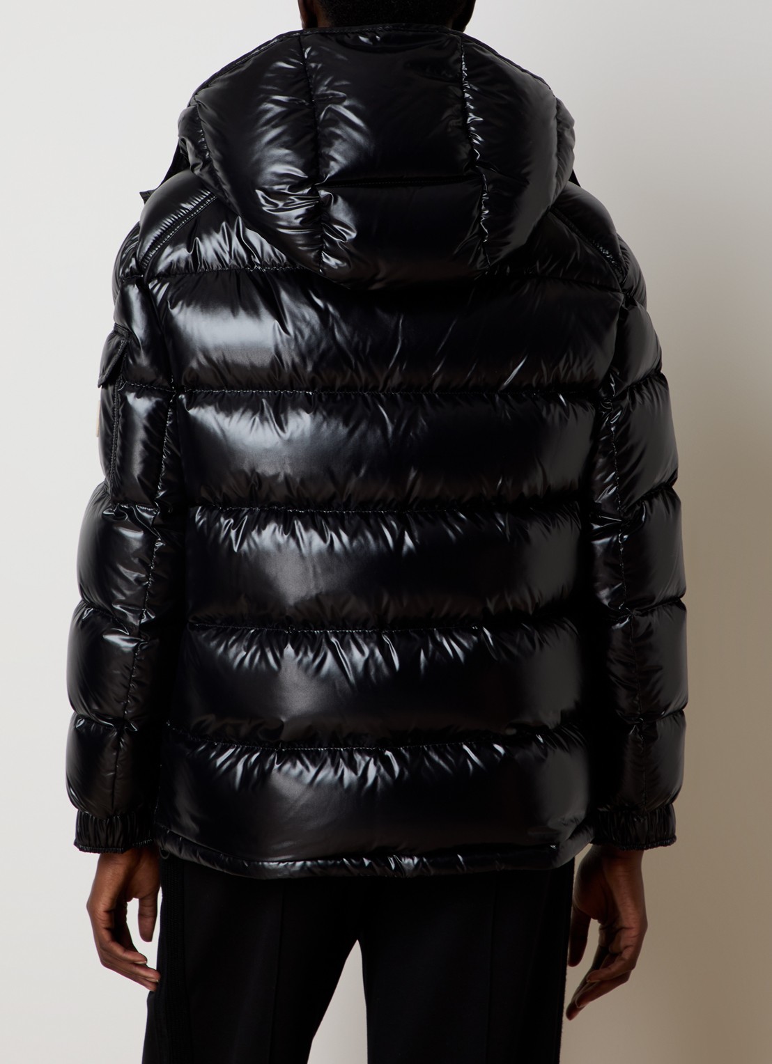 Moncler Maire puffer jack met donsvulling en afneembare capuchon - achterkant 6 zwart