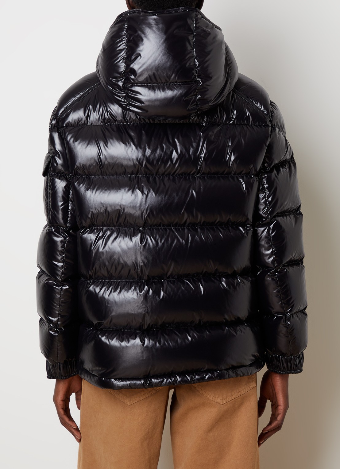Moncler Maire puffer jack met donsvulling en afneembare capuchon - achterkant 6 zwart