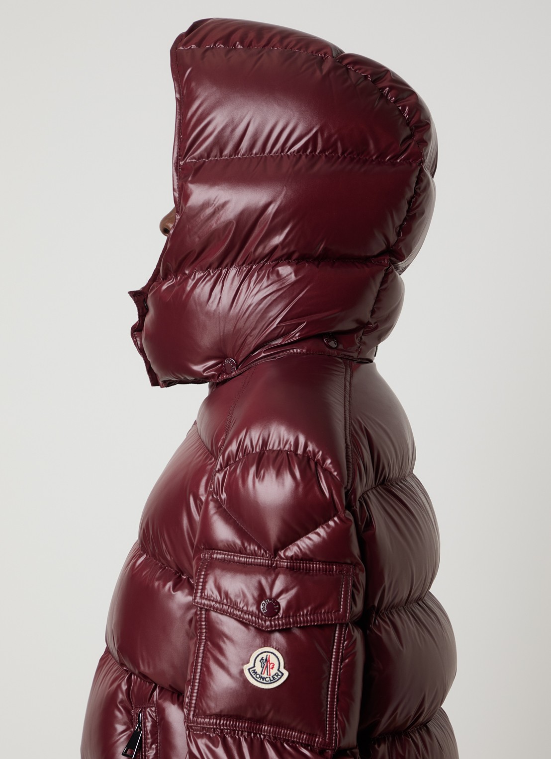 Moncler Maire puffer jack met donsvulling en afneembare capuchon - detail 4 bordeauxrood