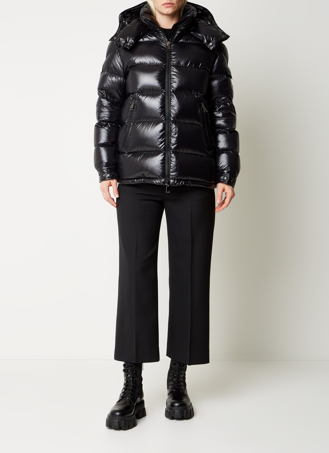 Moncler Maire puffer jas met donsvulling en afneembare capuchon - voorkant 3 zwart