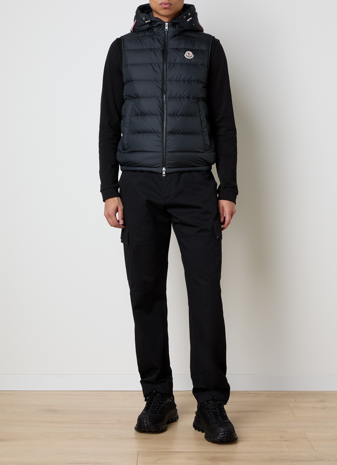 Moncler Marseillan gewatteerde bodywarmer met donsvulling en logo - voorkant 3 zwart