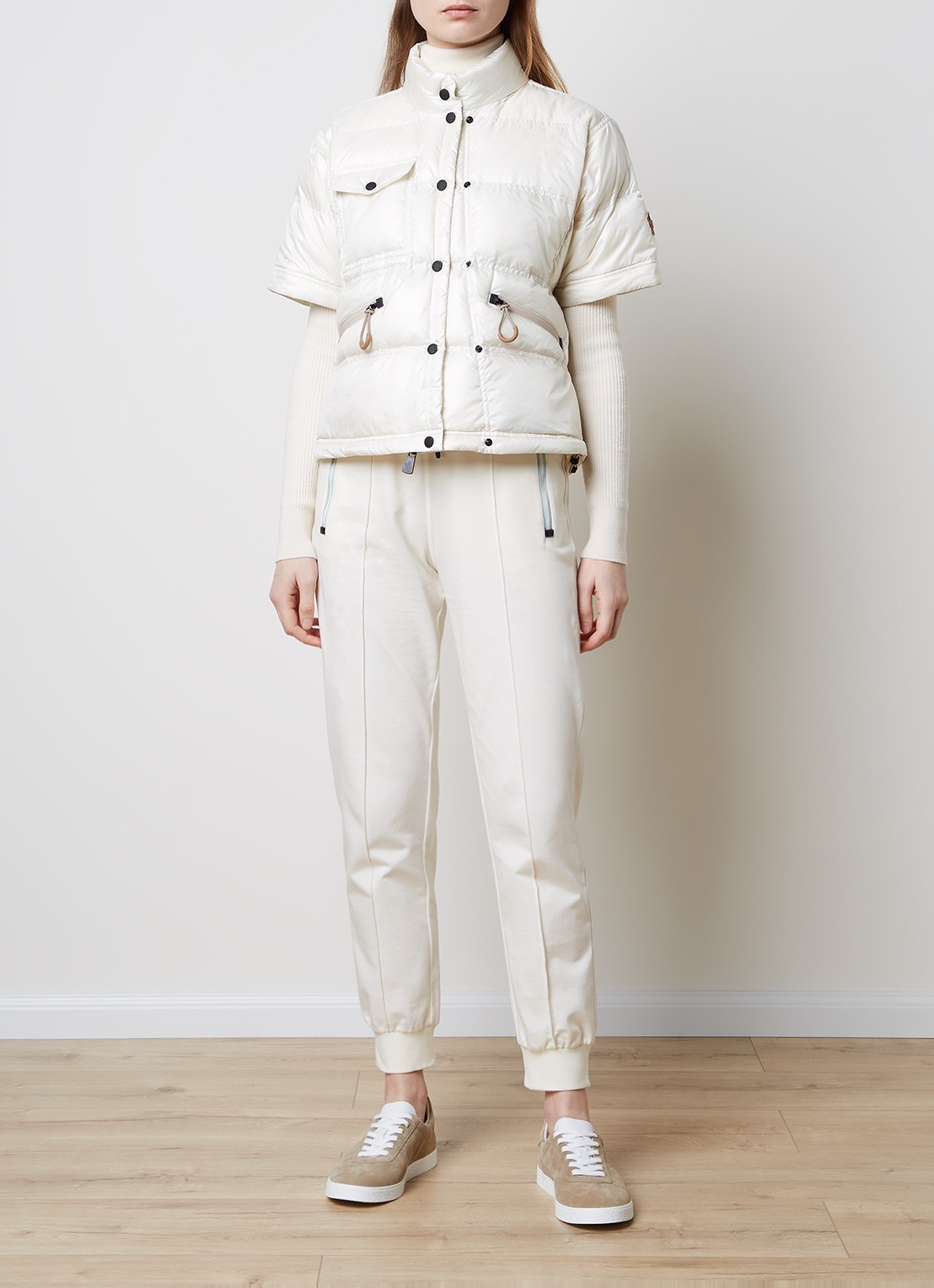 Moncler Mauduit puffer jack met donsvulling en capuchon - voorkant 3 creme