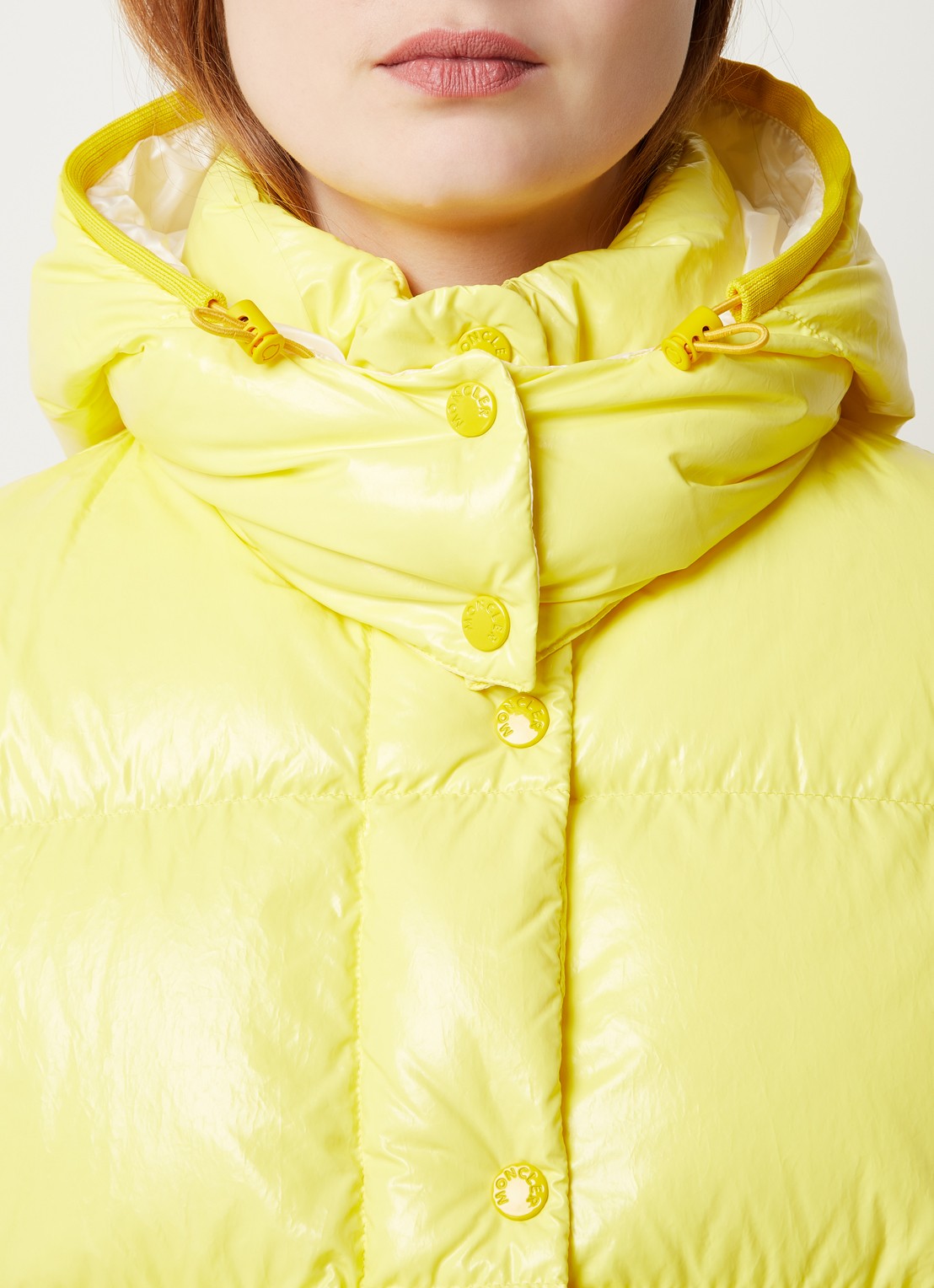 Moncler Mauleon puffer jack met donsvulling en afneembare mouwen - detail 5 citroengeel