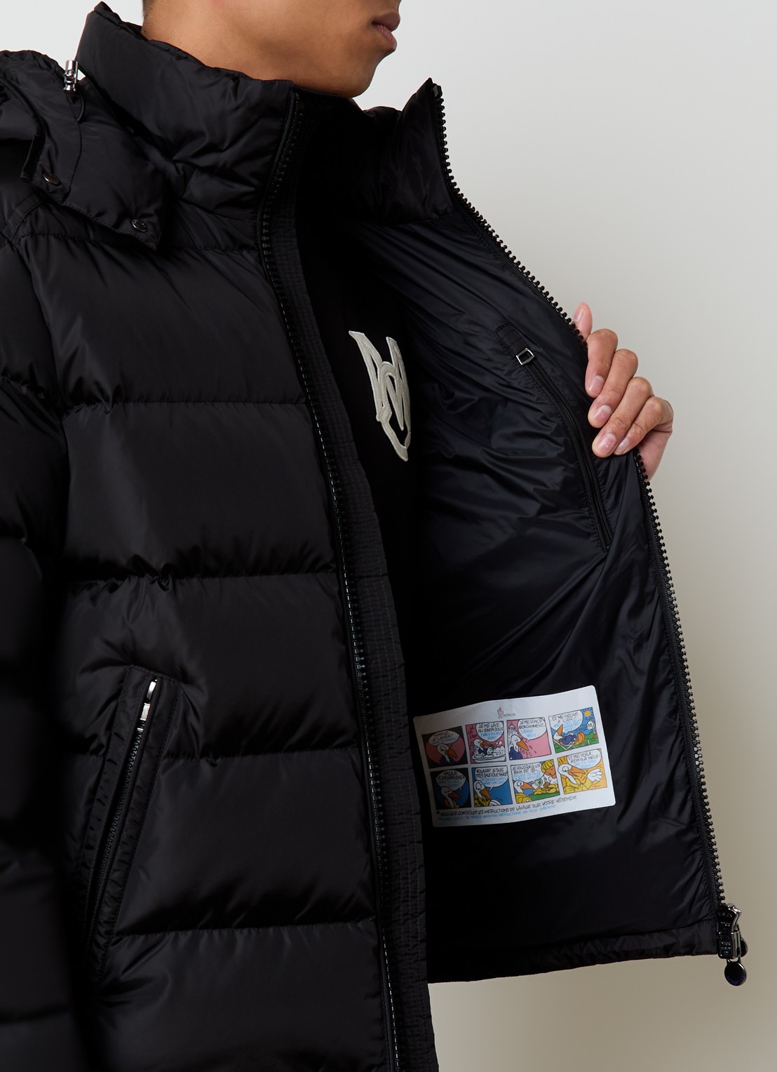 Moncler Maya puffer jack met donsvulling en afneembare capuchon - detail 5 zwart