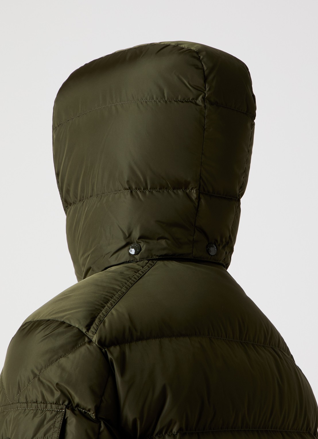 Moncler Maya puffer jack met donsvulling en afneembare capuchon - detail 4 bronsgroen
