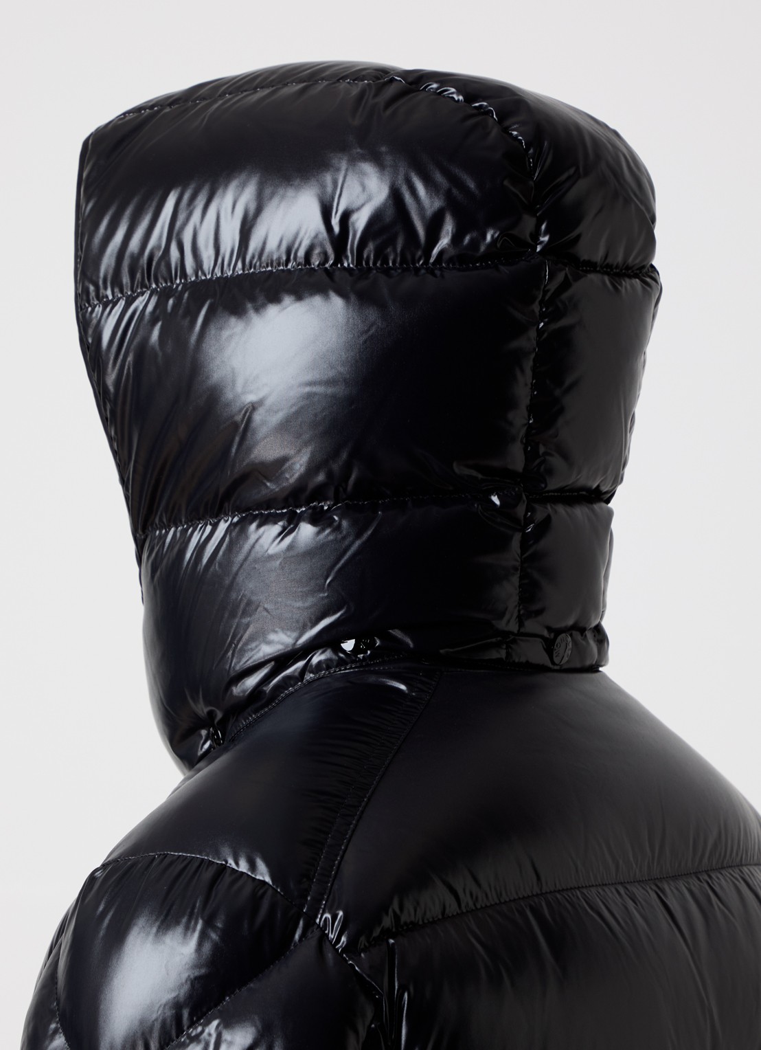 Moncler Maya pufferjas met donsvulling - detail 3 zwart