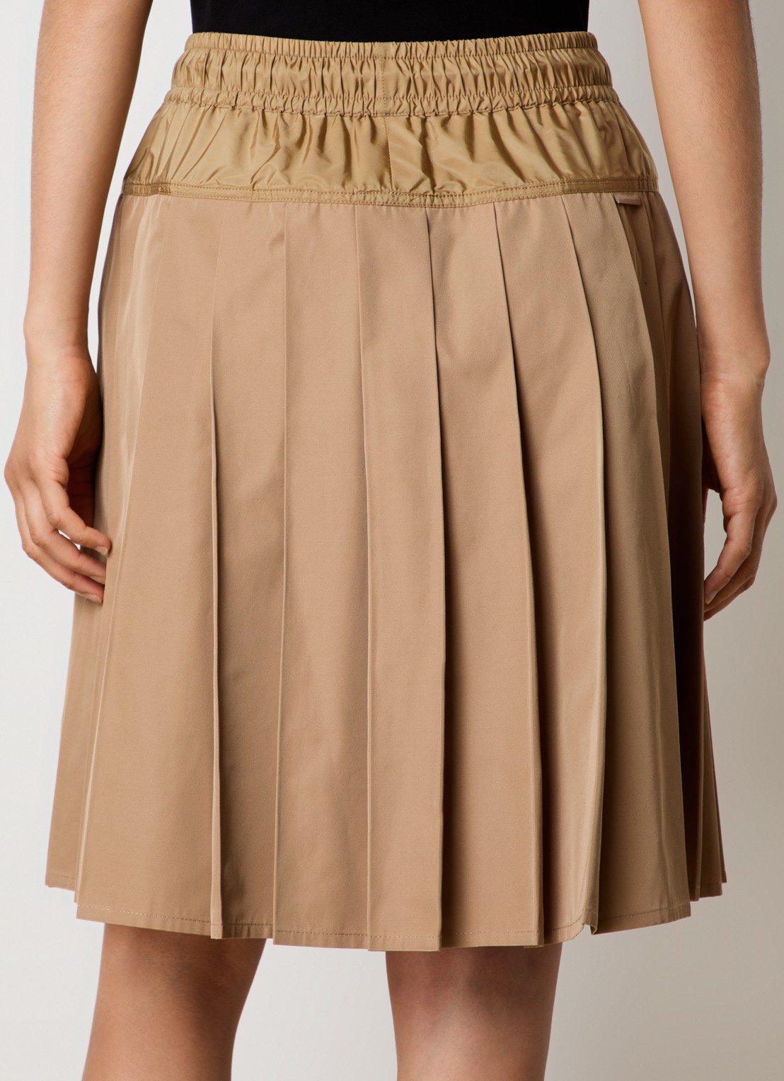 Moncler Mini plooirok met trekkoord - achterkant 5 beige