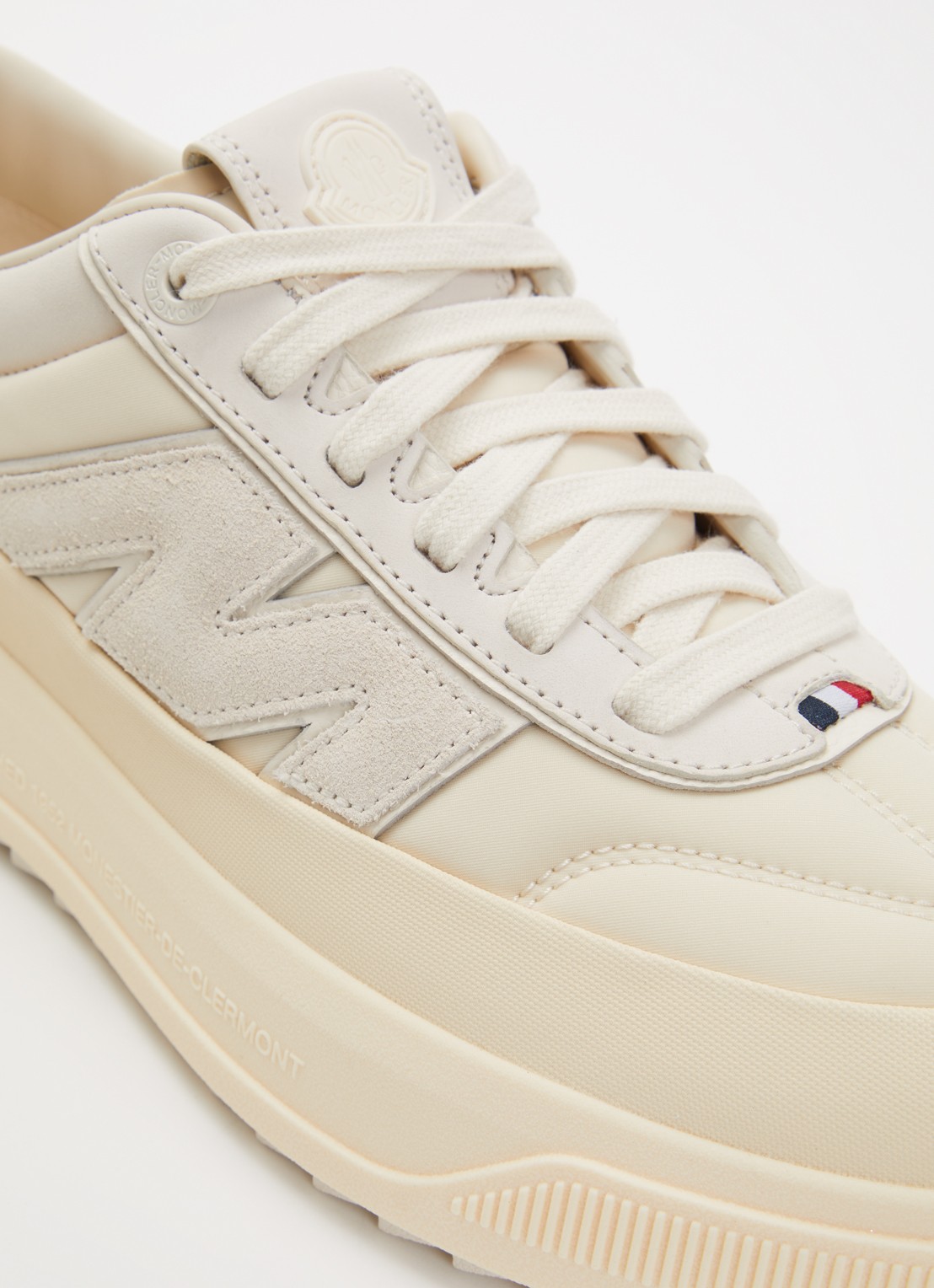 Moncler Monpulse sneaker met suède details - detail 4 gebroken wit