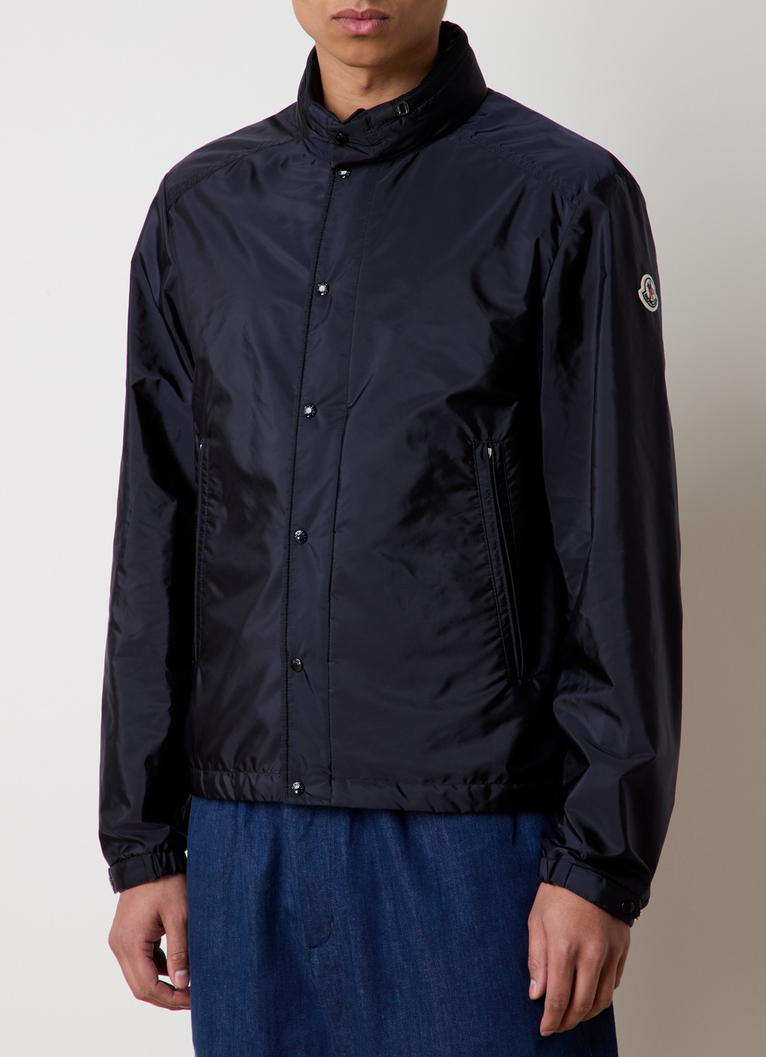 Moncler Montriond windjack met opbergbare capuchon - detail 4 donkerblauw