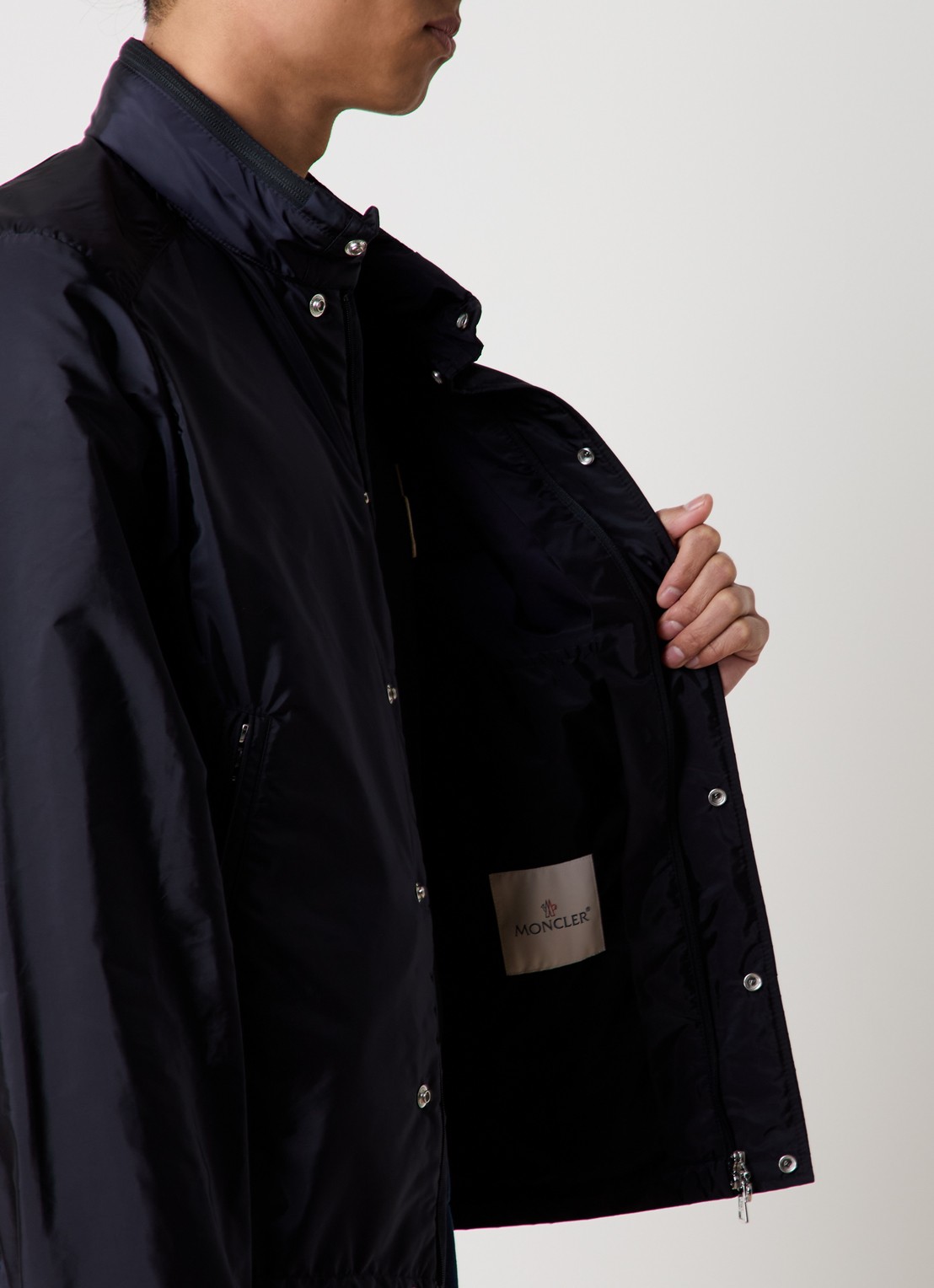 Moncler Montriond windjack met opbergbare capuchon - detail 5 donkerblauw