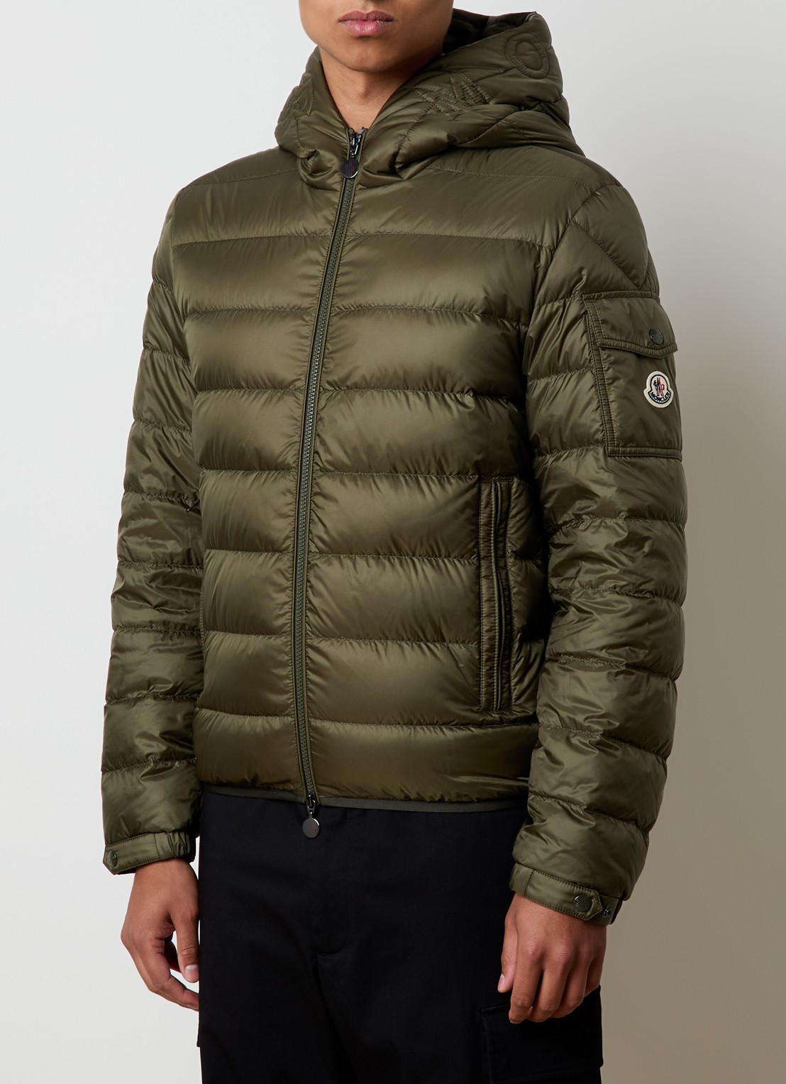 Moncler Najan puffer jack met donsvulling en ritszakken - detail 4 mosgroen