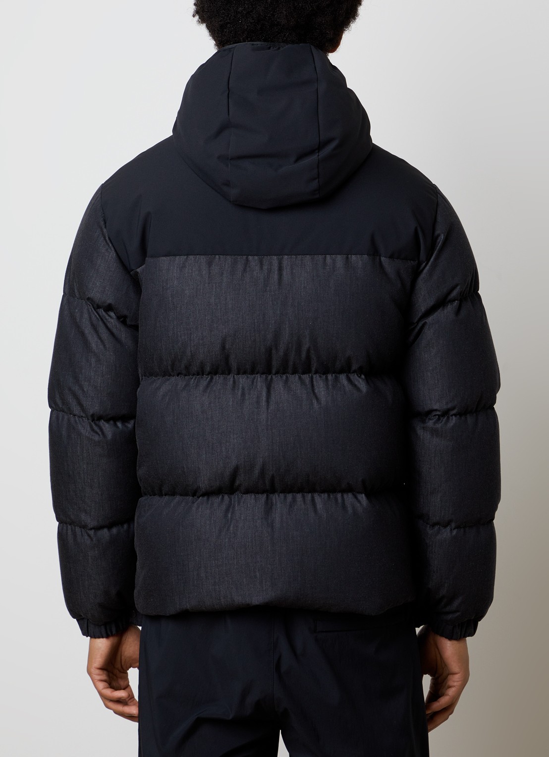 Moncler Oulojoki gewatteerd puffer jack met donsvulling en steekzakken - achterkant 6 donkerblauw