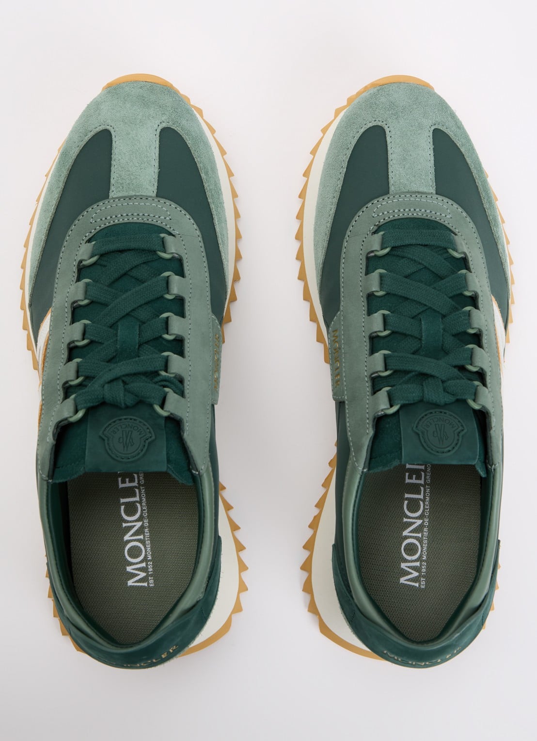 Moncler Pacey2 sneaker met suède en nubuck details - detail 2 lindegroen