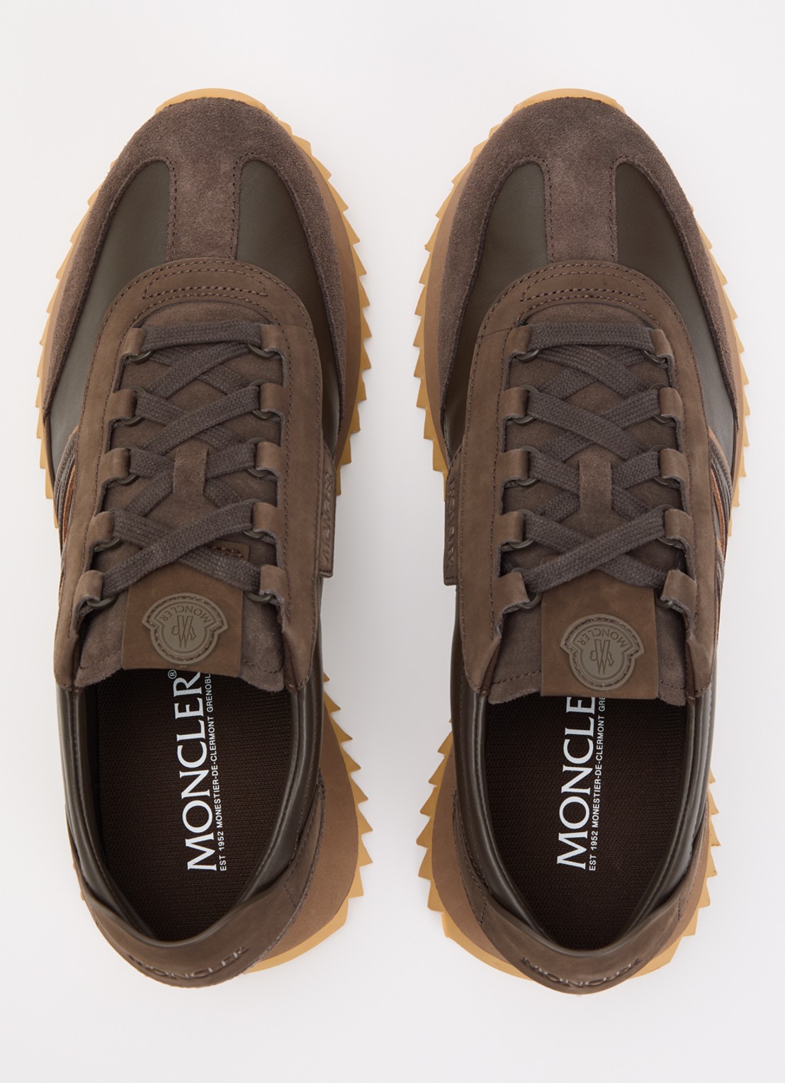 Moncler Pacey2 sneaker van nubuckleer en details van suède - detail 3 bruin