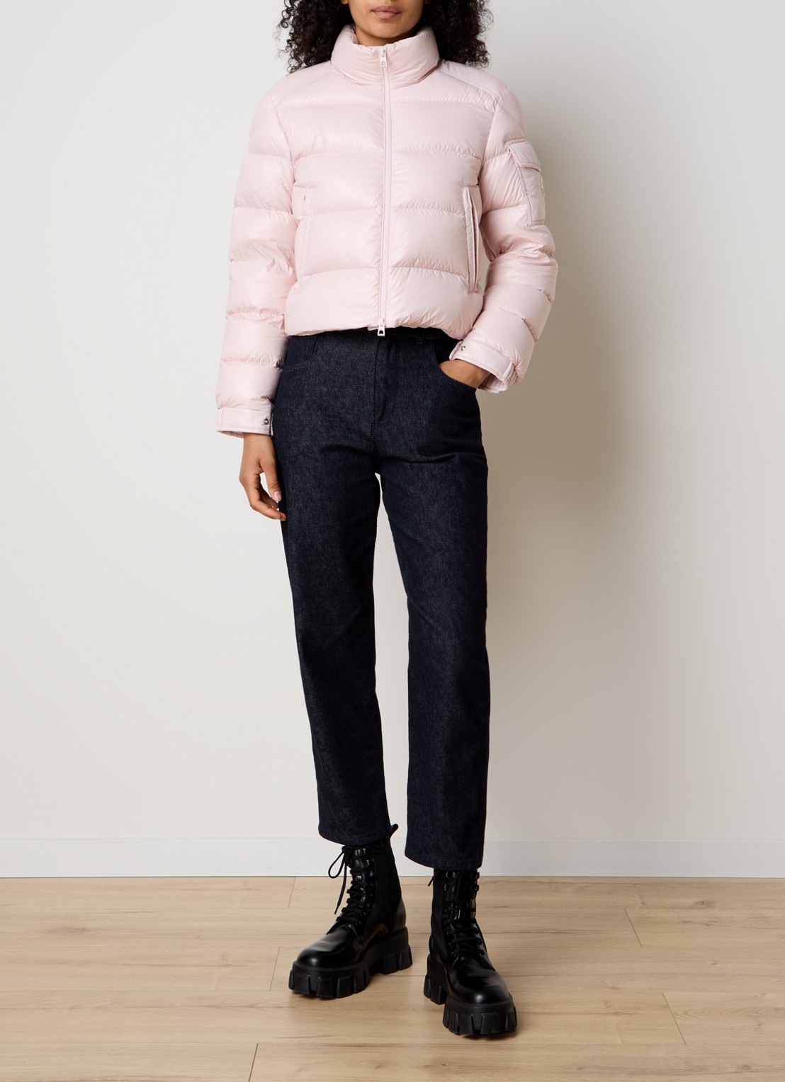 Moncler Petra gewatteerd jack met donsvulling en logo - voorkant 6 fuchsia