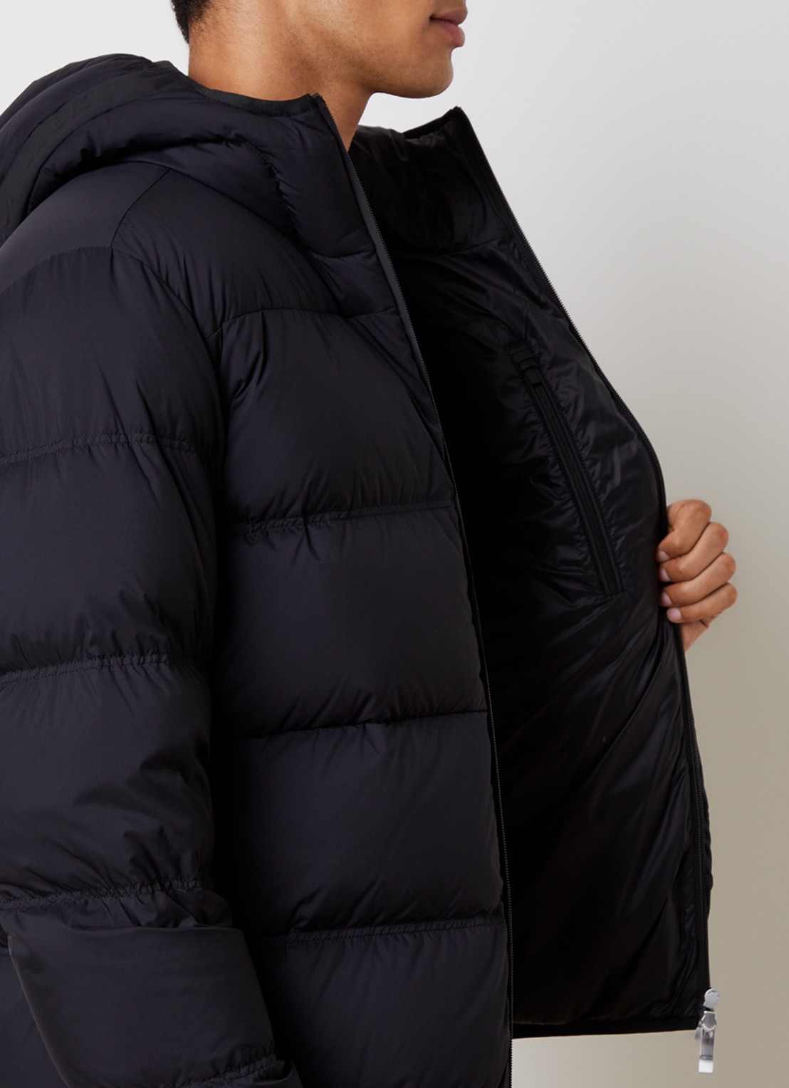 Moncler Poitevin puffer jack met donsvulling - detail 2 zwart