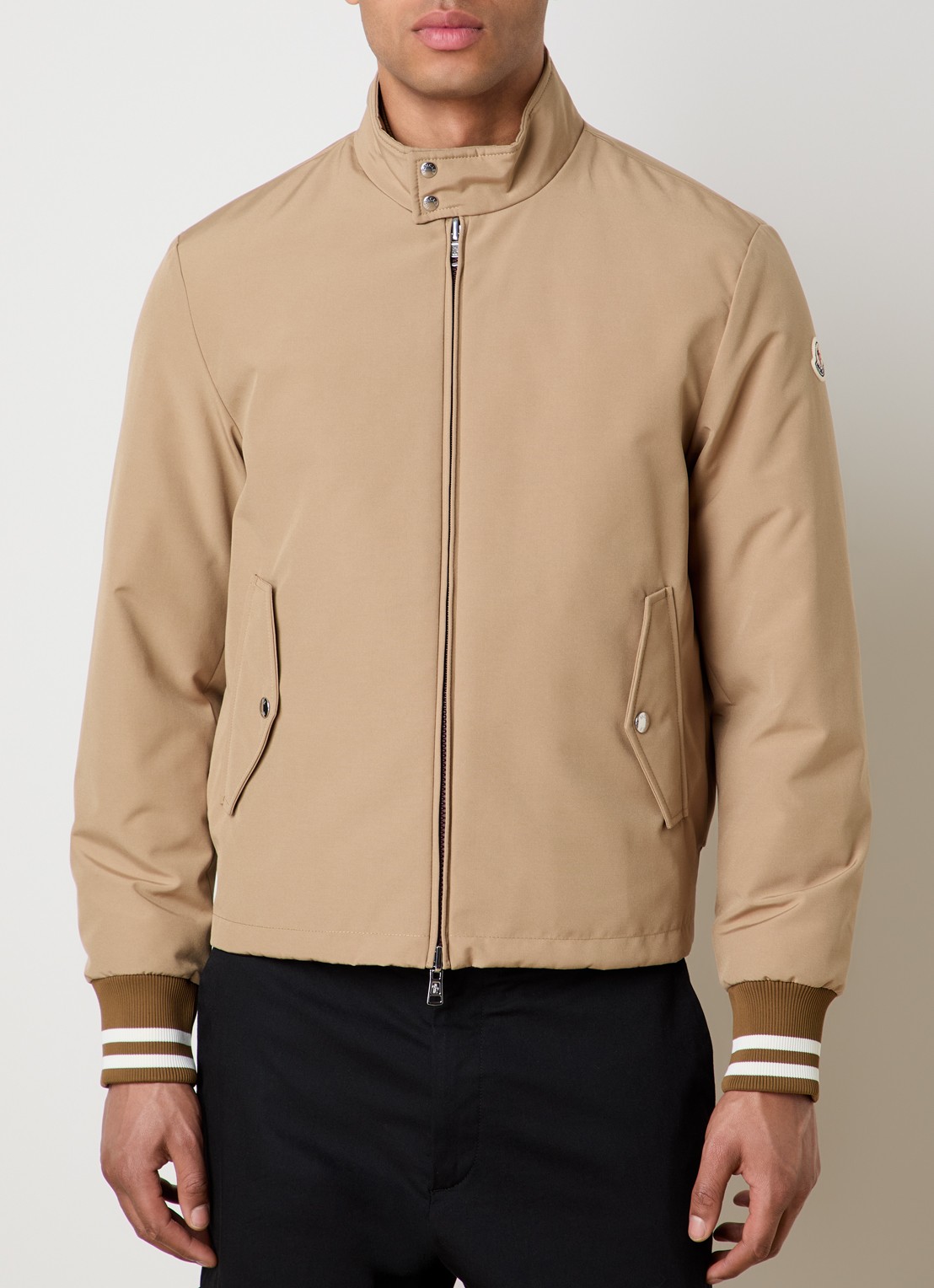 Moncler Prieure reversible bomberjack met opstaande kraag - detail camel