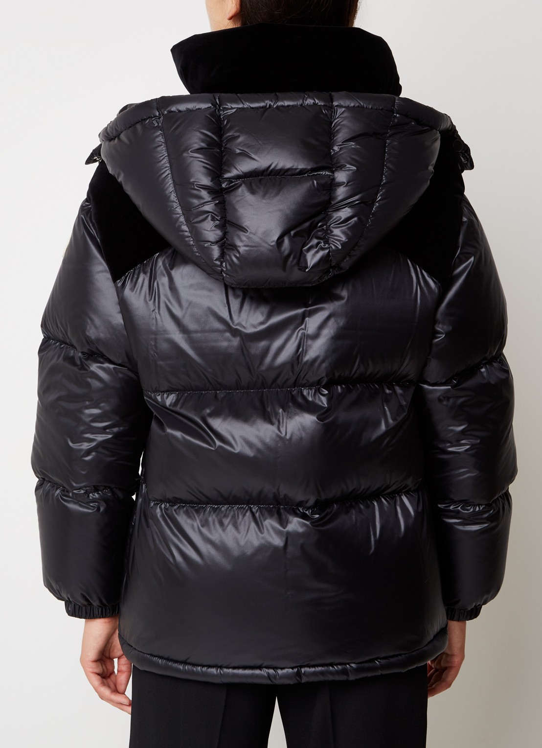 Moncler Puffer jack met donsvulling en details van fluweel - achterkant zwart