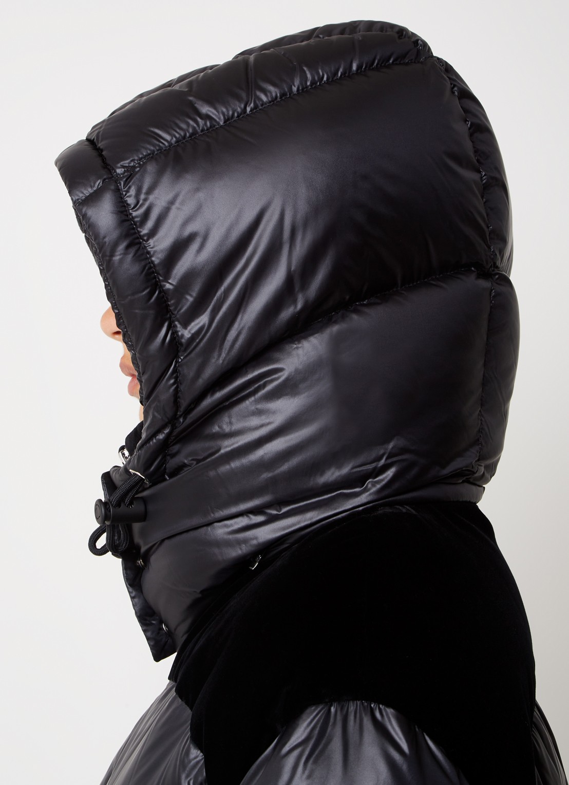 Moncler Puffer jack met donsvulling en details van fluweel - detail 3 zwart