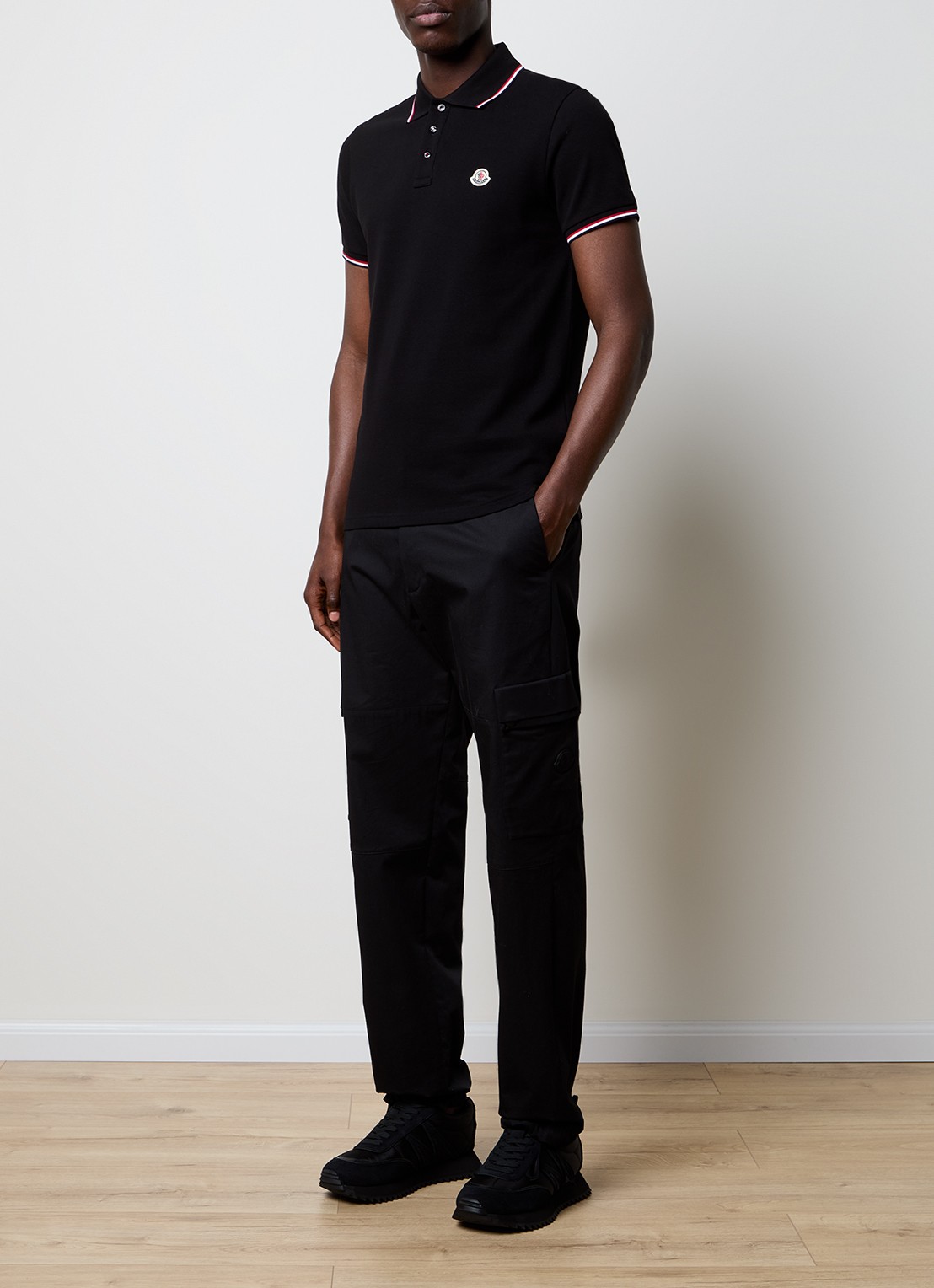 Moncler Regular fit polo van piqué katoen met logo - voorkant 3 zwart