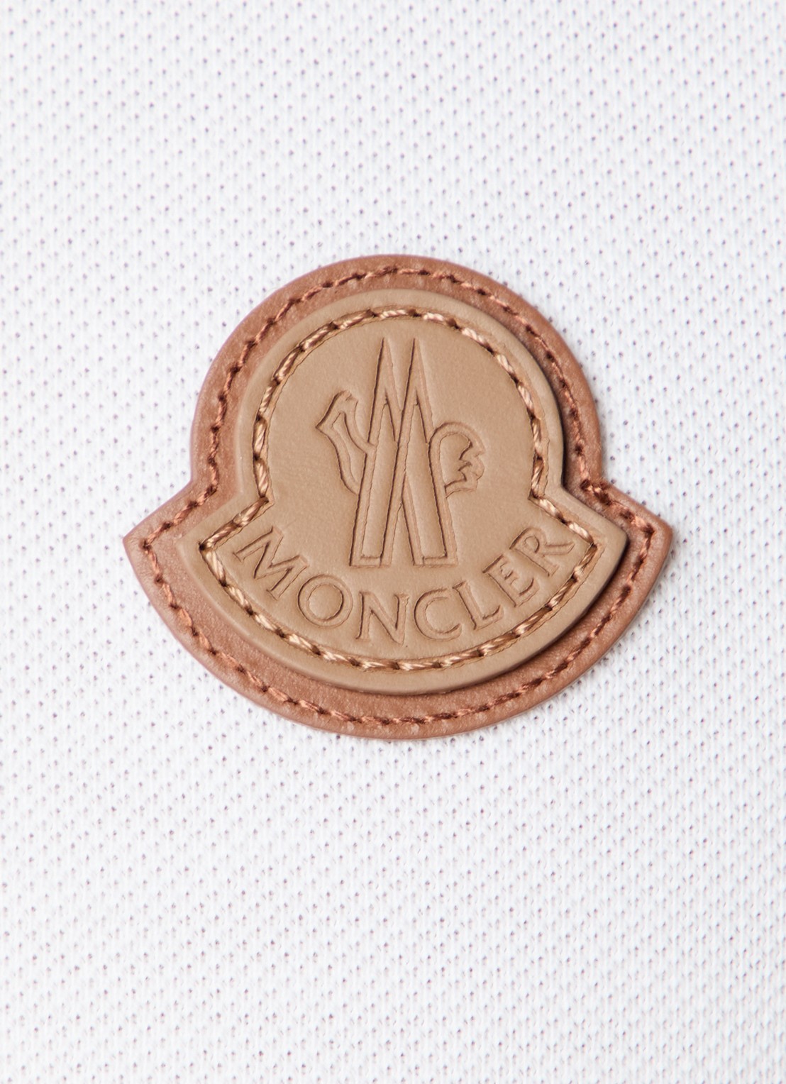 Moncler Regular fit polo van piqué katoen met logo - detail 5 gebroken wit