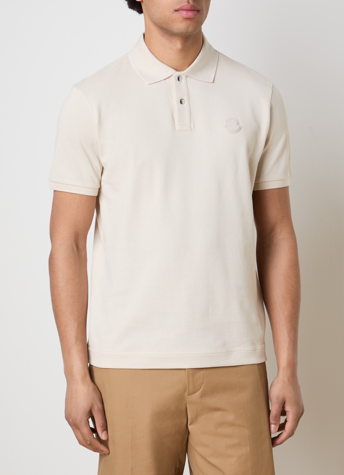 Moncler Regular fit polo van piqué katoen met logo - detail creme