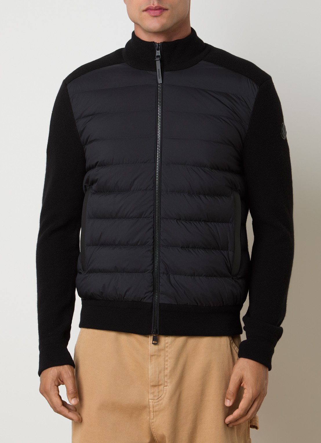 Moncler Ribgebreid vest in kajsmierblend met gewatteerd voorpand - detail 4 zwart