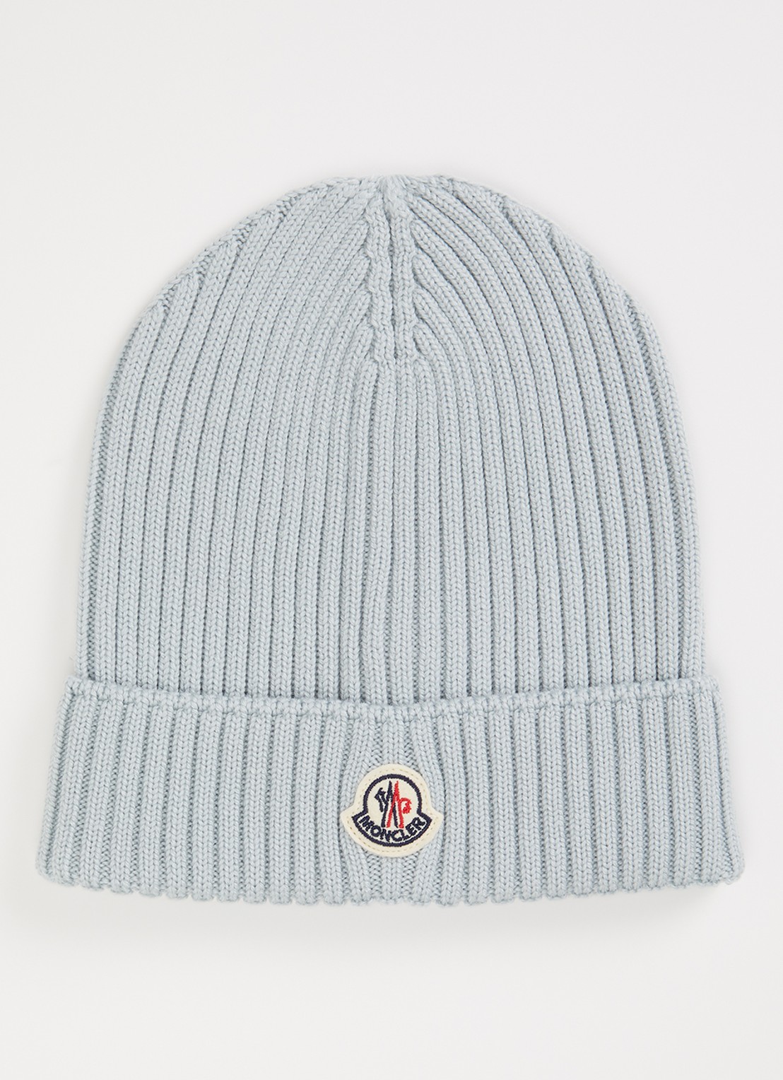 Moncler Ribgebreide muts van wol met logo - voorkant lichtblauw
