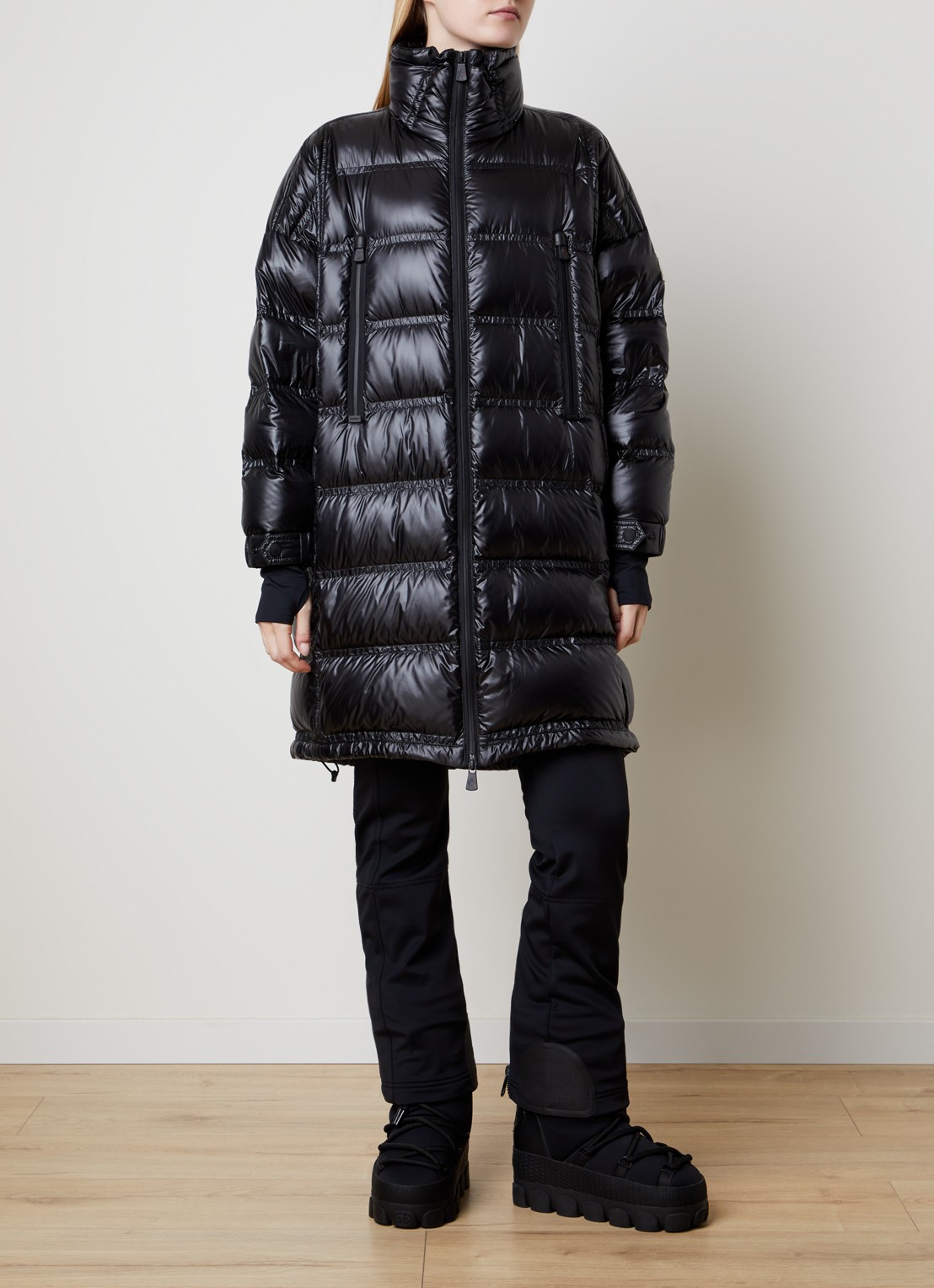 Moncler Rochelairs longline puffer jas met logo - voorkant 6 zwart