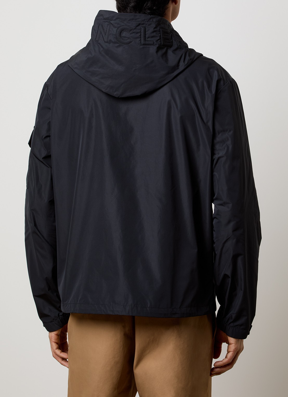 Moncler Sassiere windjack met capuchon en steekzakken - achterkant 3 zwart