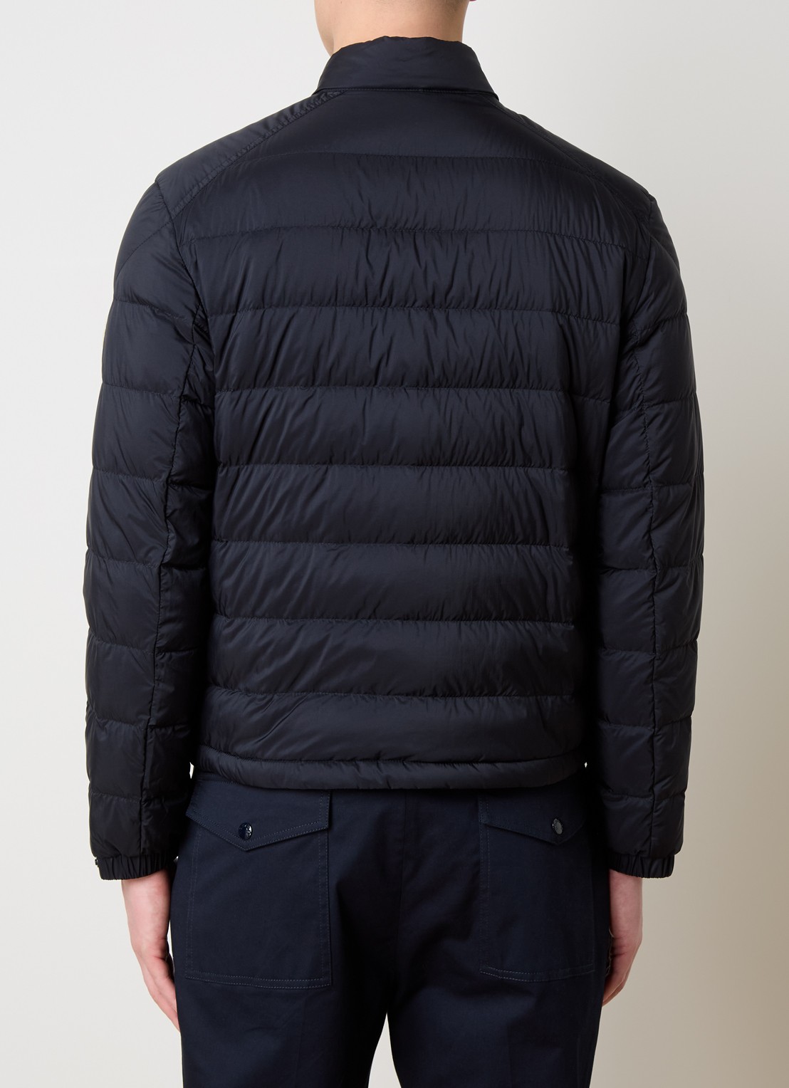 Moncler Selves gewatteerde jas met capuchon en ritszakken - achterkant donkerblauw