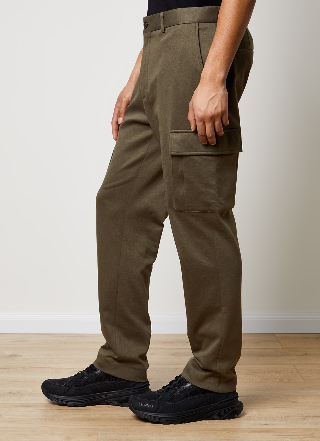 Moncler Slim fit cargobroek met klepzakken - detail 3 bronsgroen