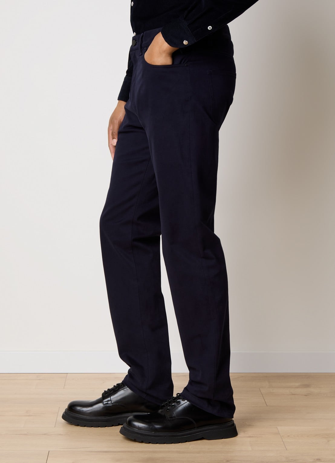 Moncler Slim fit chino met steekzakken - detail 5 donkerblauw