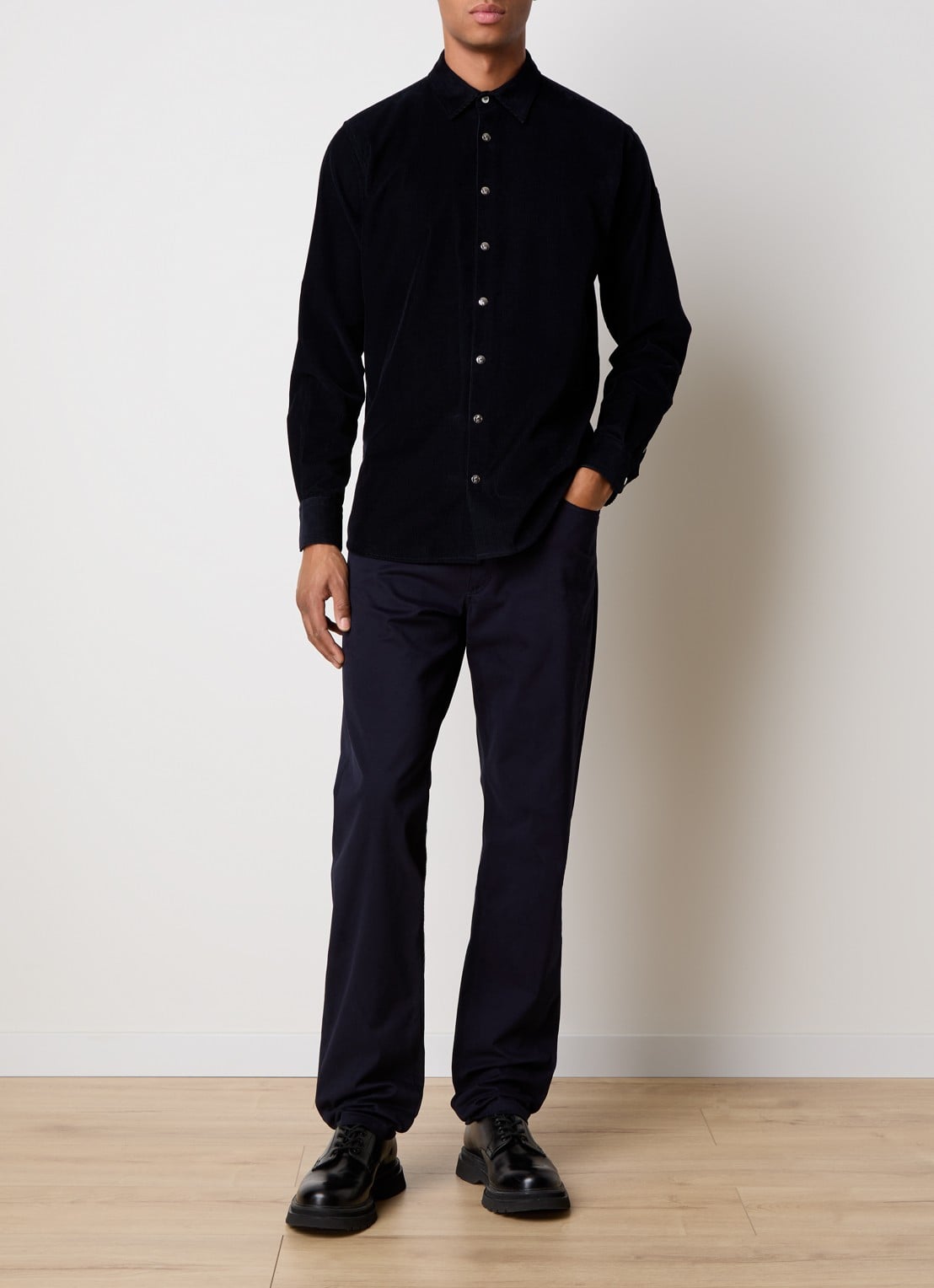 Moncler Slim fit chino met steekzakken - voorkant 3 donkerblauw