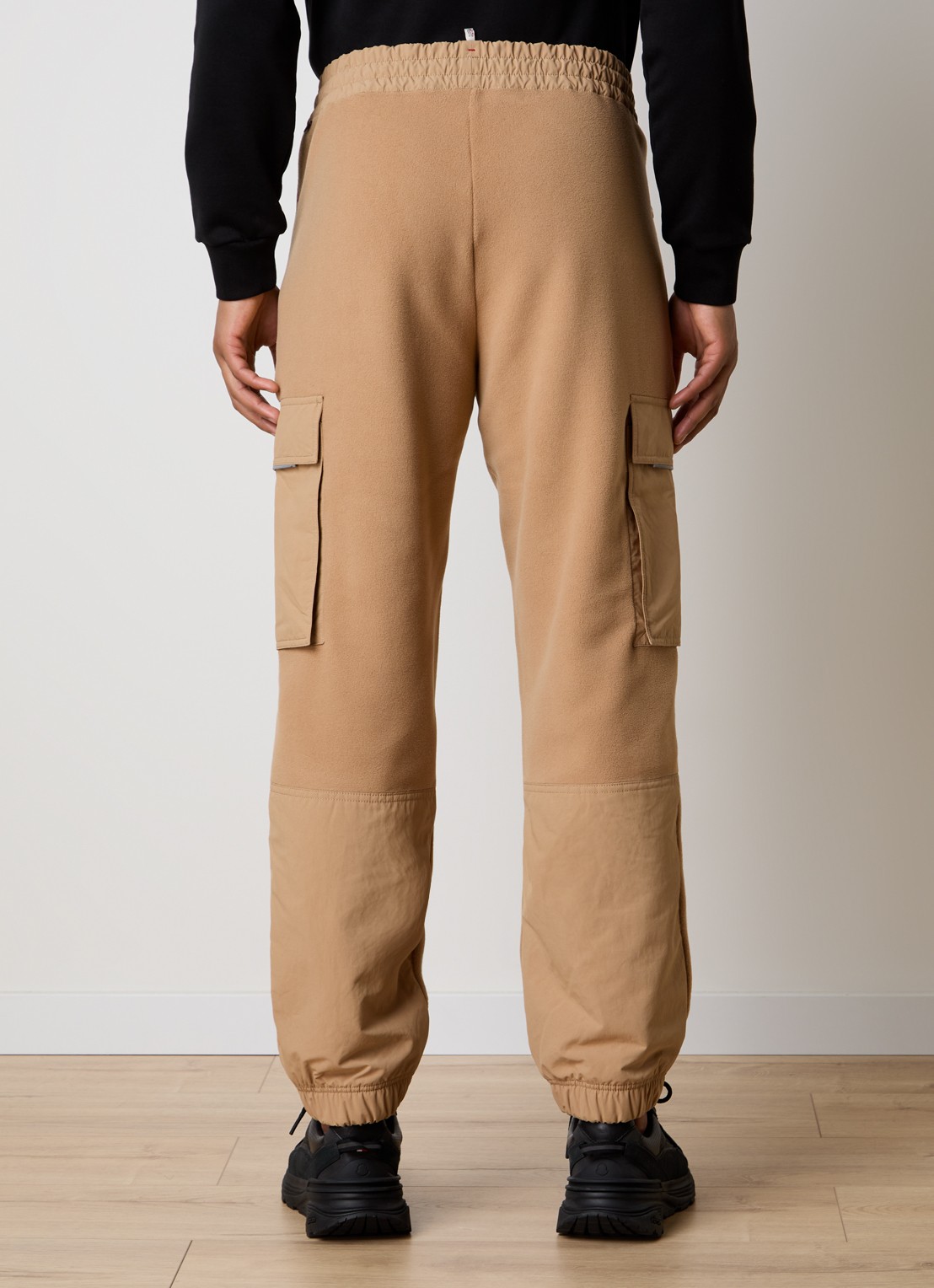 Moncler Straight fit joggingbroek van fleece - achterkant camel