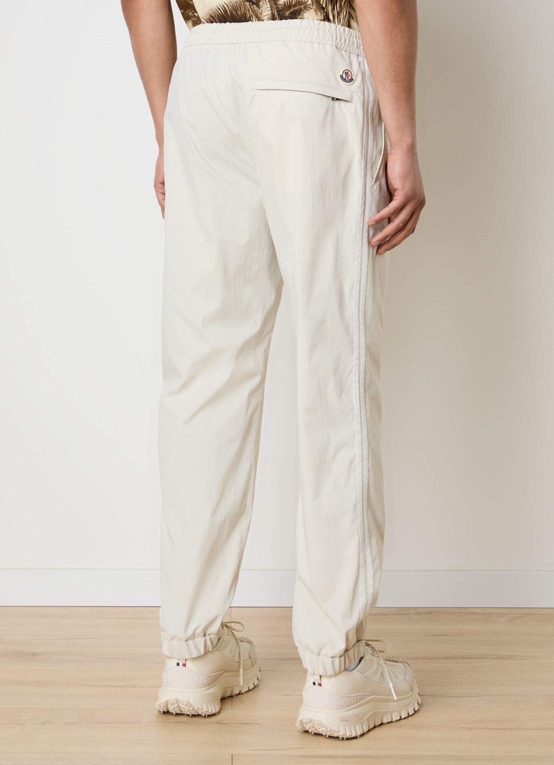 Moncler Straight fit trackpants met trekkoord en steekzakken - achterkant 6 beige